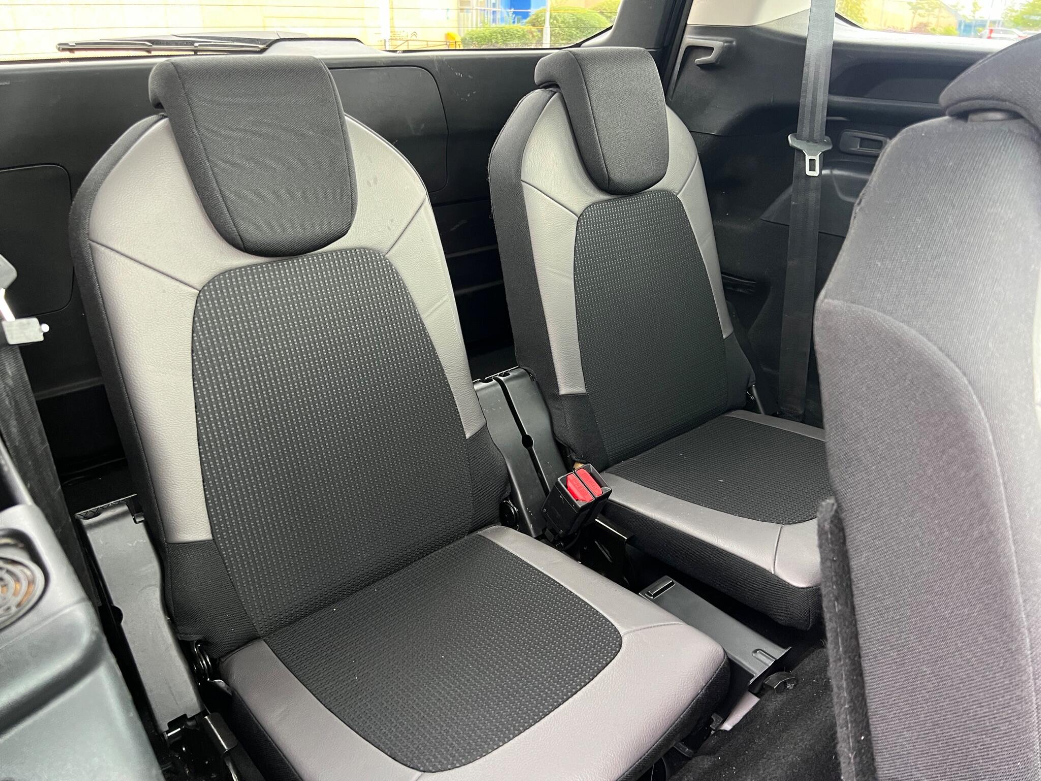 Citroen Grand C4 Picasso view 51