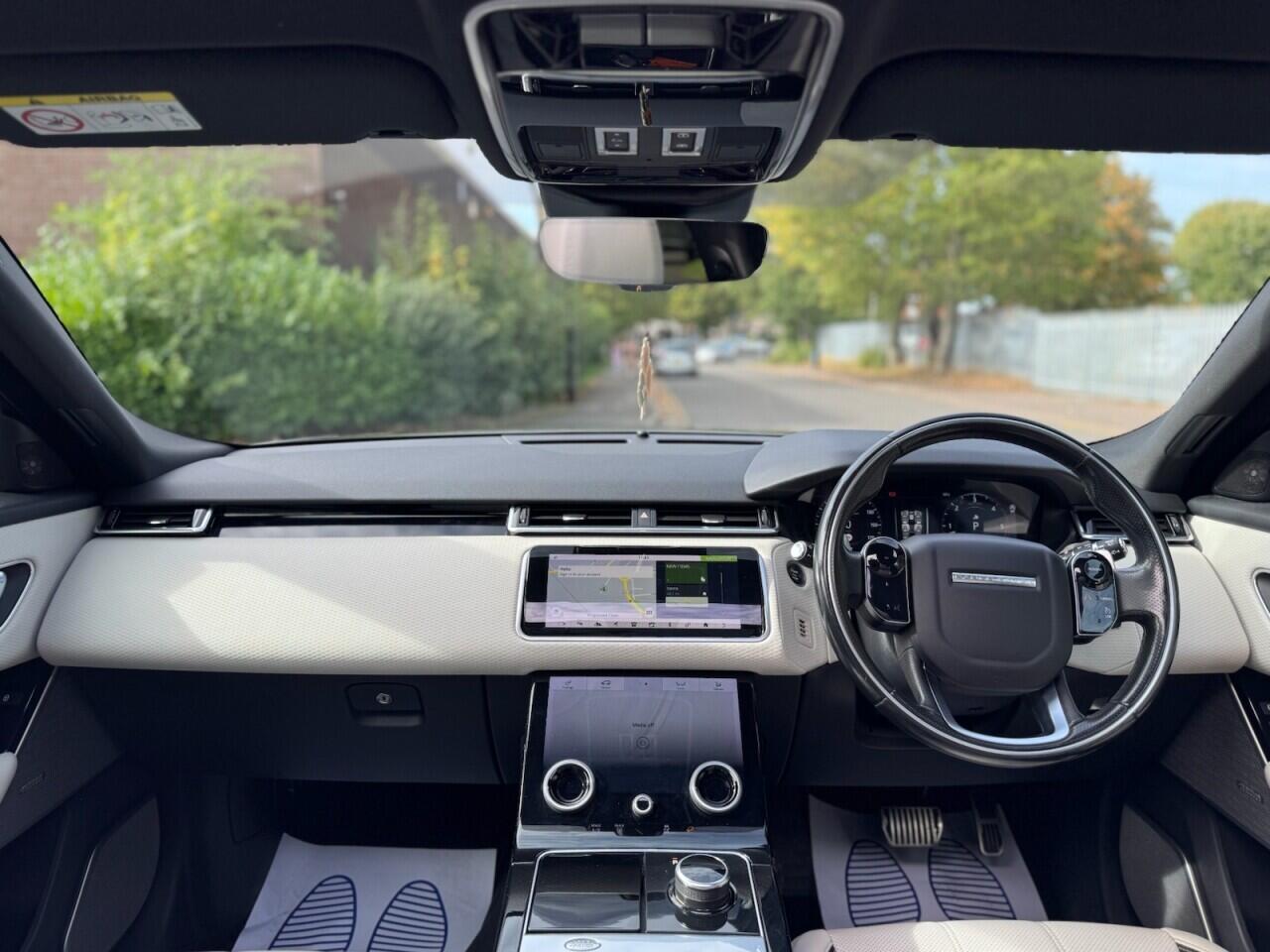 Land Rover Range Rover Velar view 9