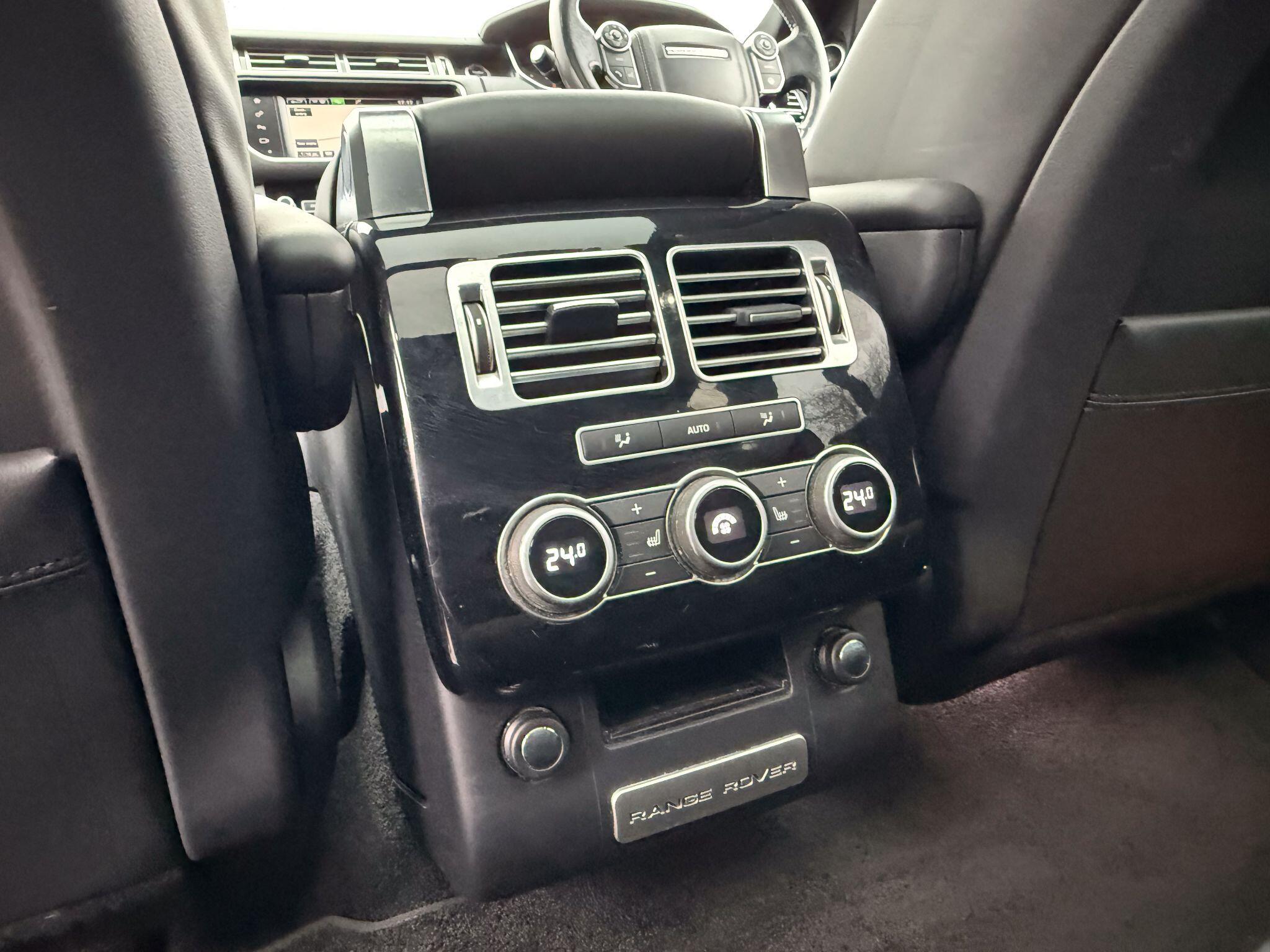 Land Rover Range Rover view 15