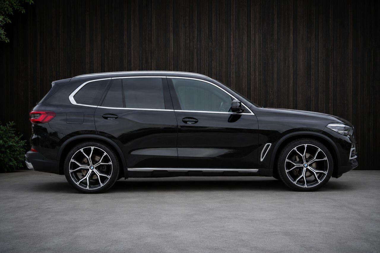 BMW X5 view 7