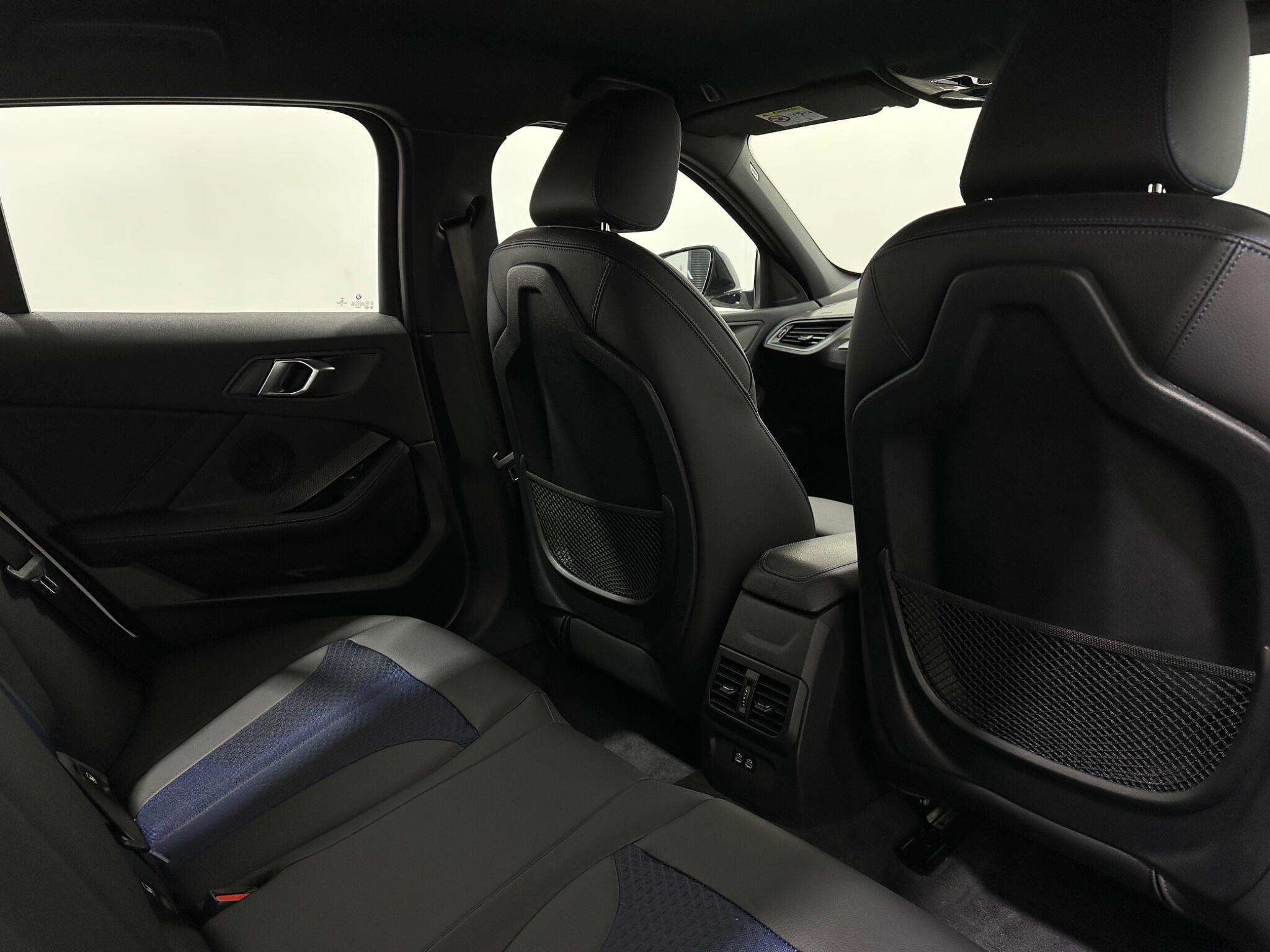 BMW 1 Series view 41