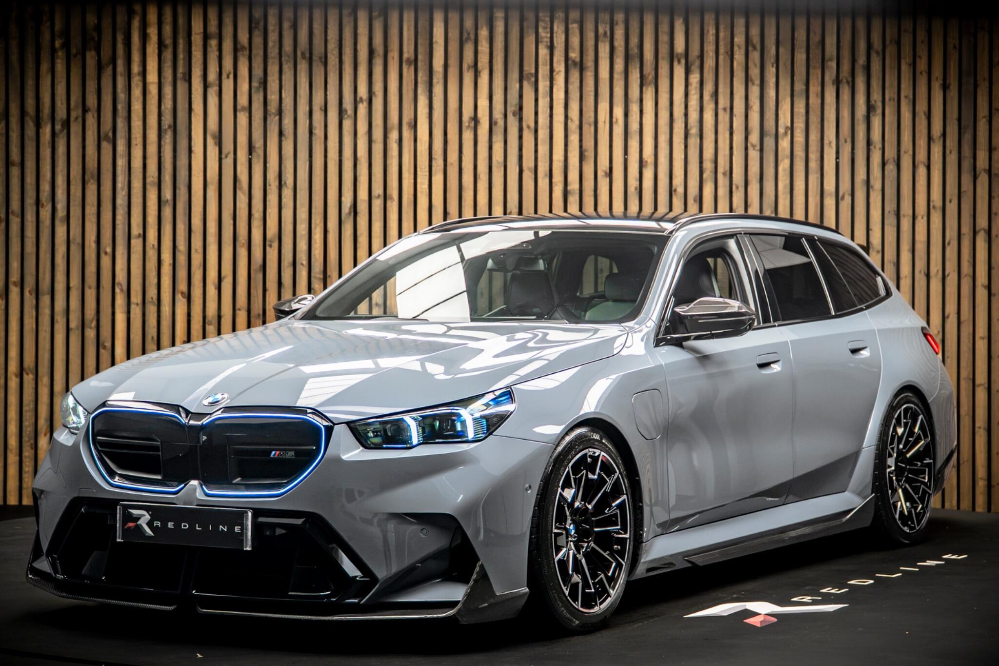 BMW M5 view 8