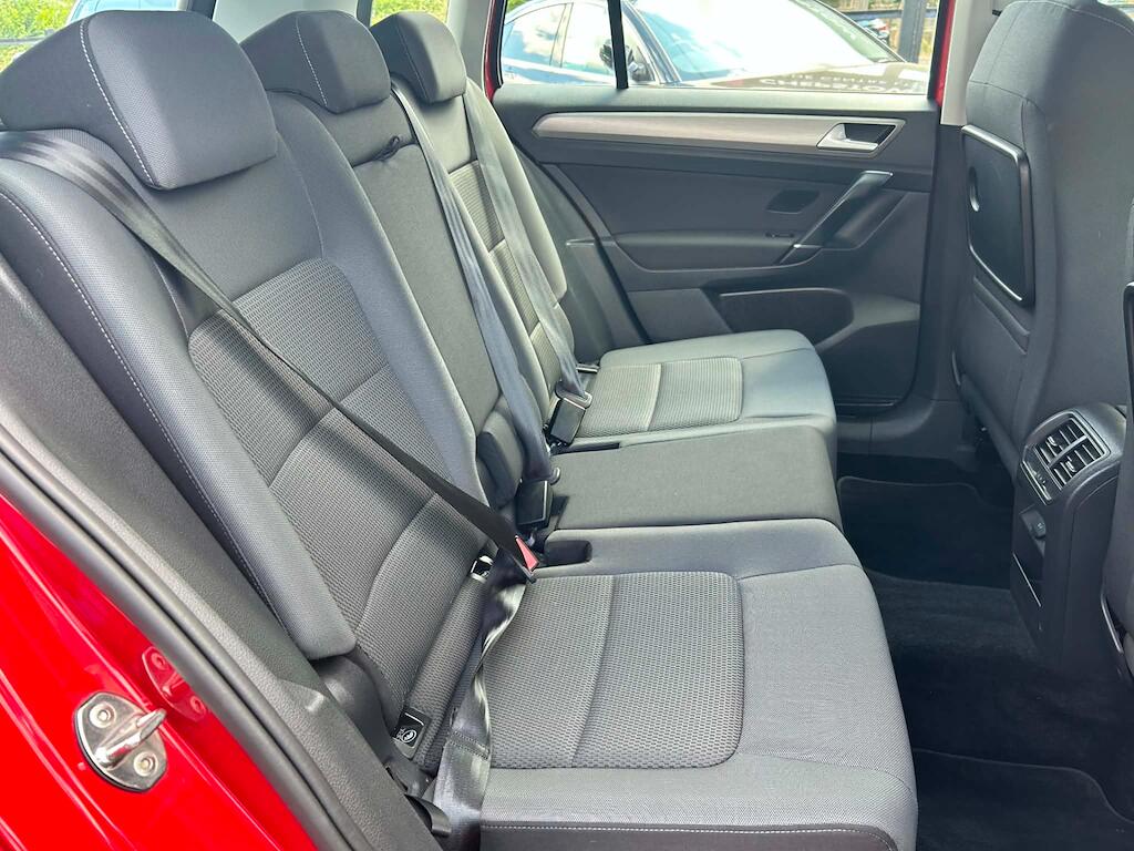 Volkswagen Golf Sportsvan view 13