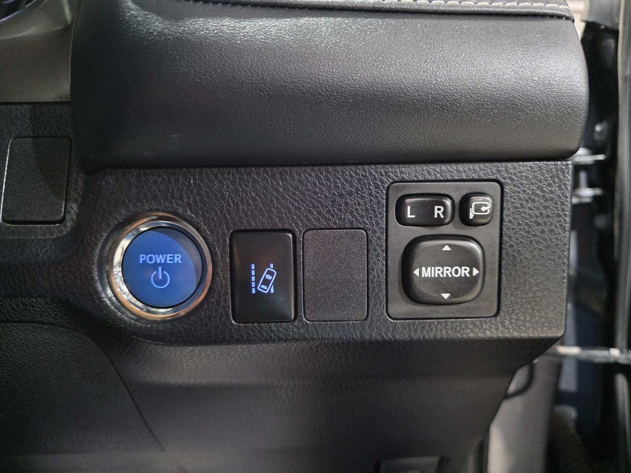 Toyota Rav4 view 15