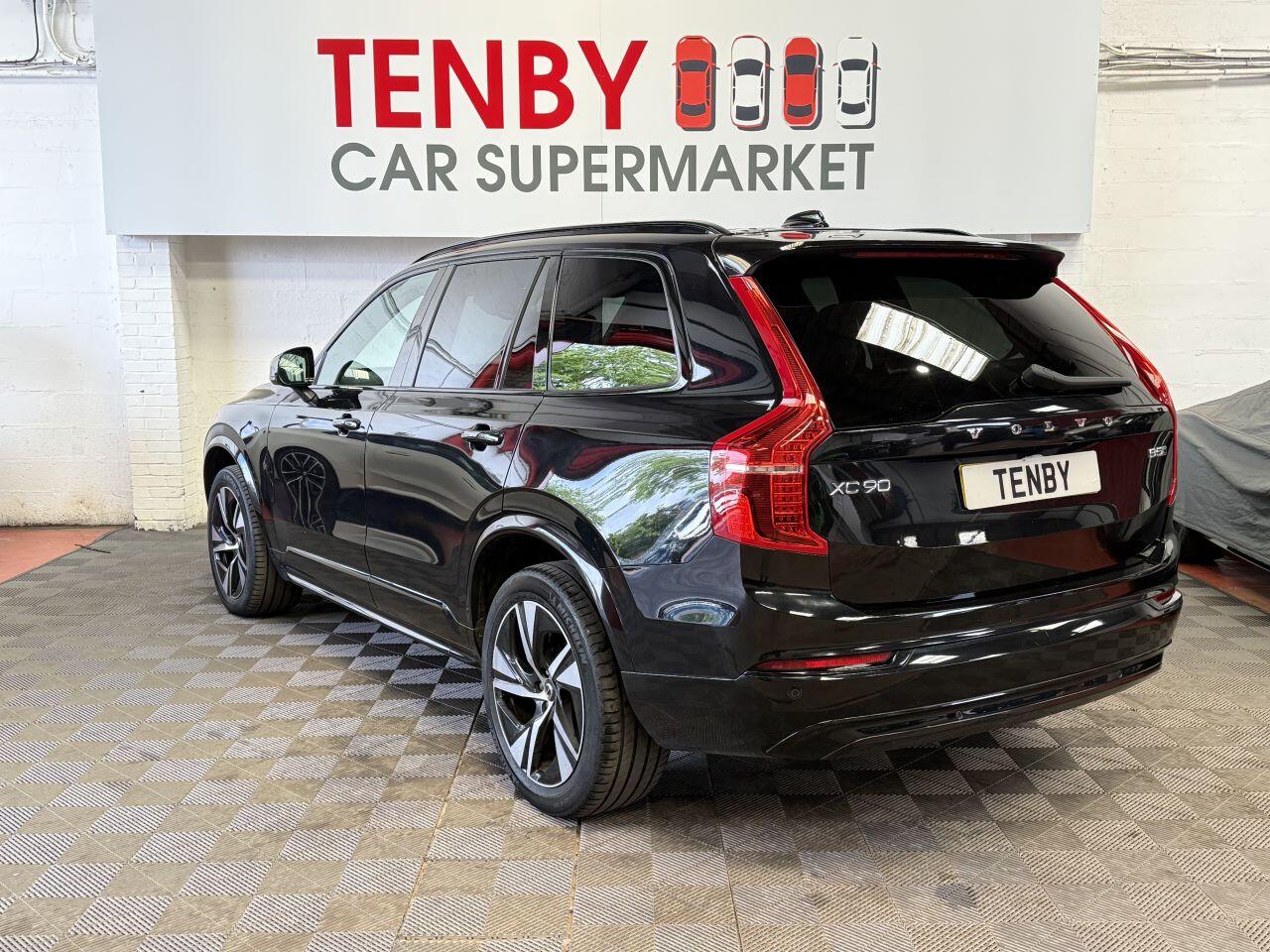 Volvo XC90 view 7