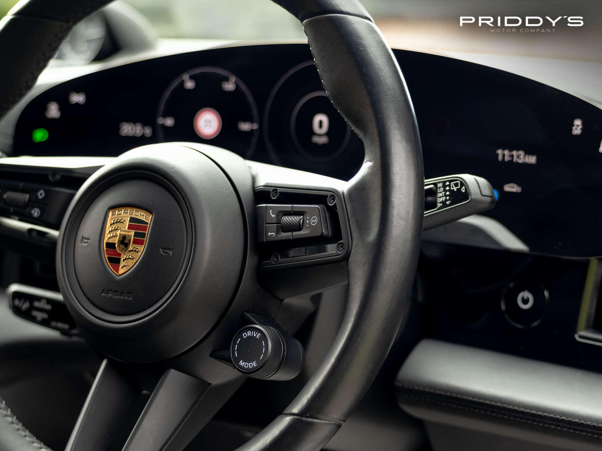 Porsche Taycan view 99