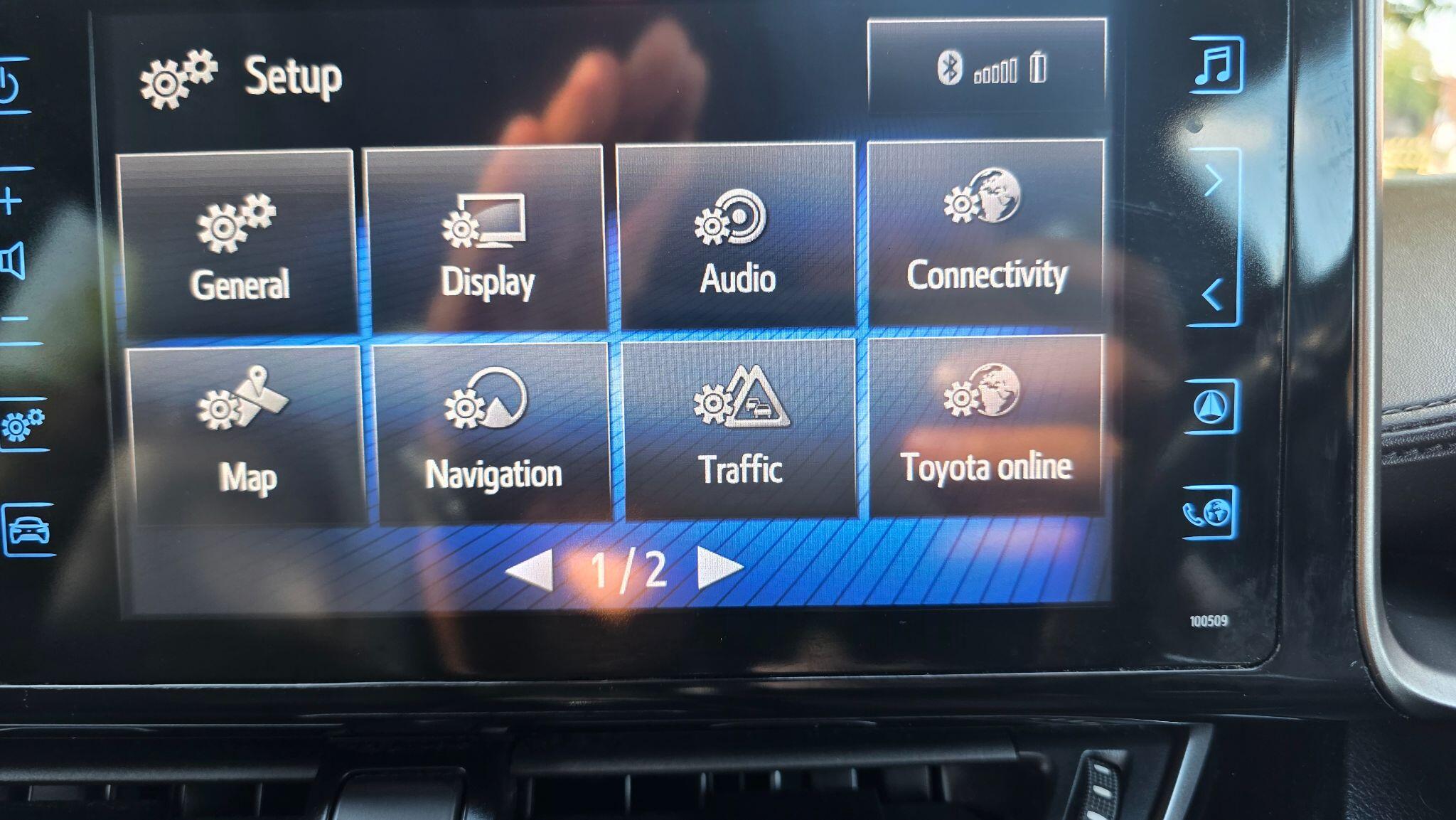 Toyota C-HR view 23