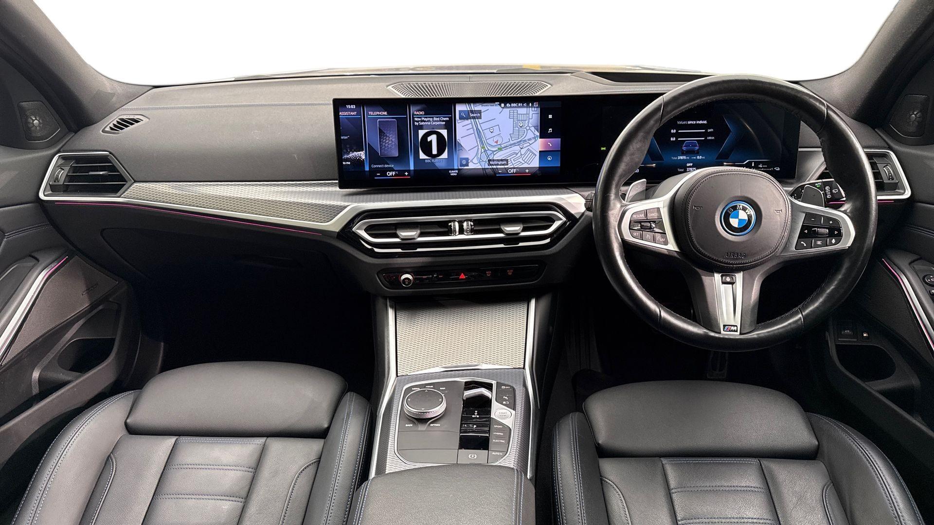 BMW 3 Series view 4