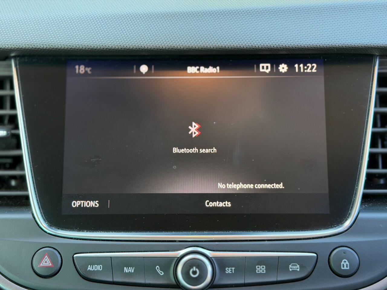 Vauxhall Crossland X view 76