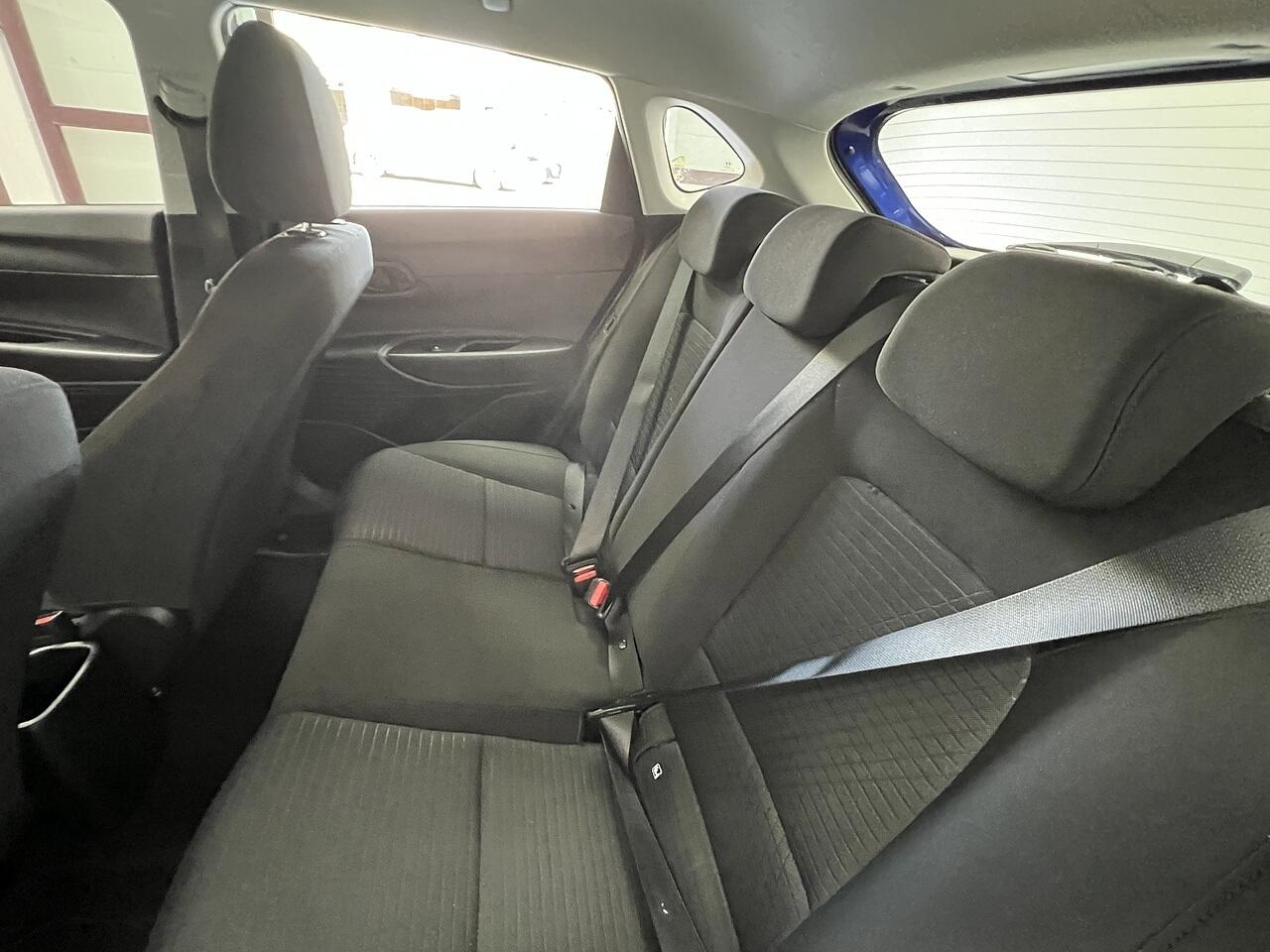 Hyundai I20 view 16