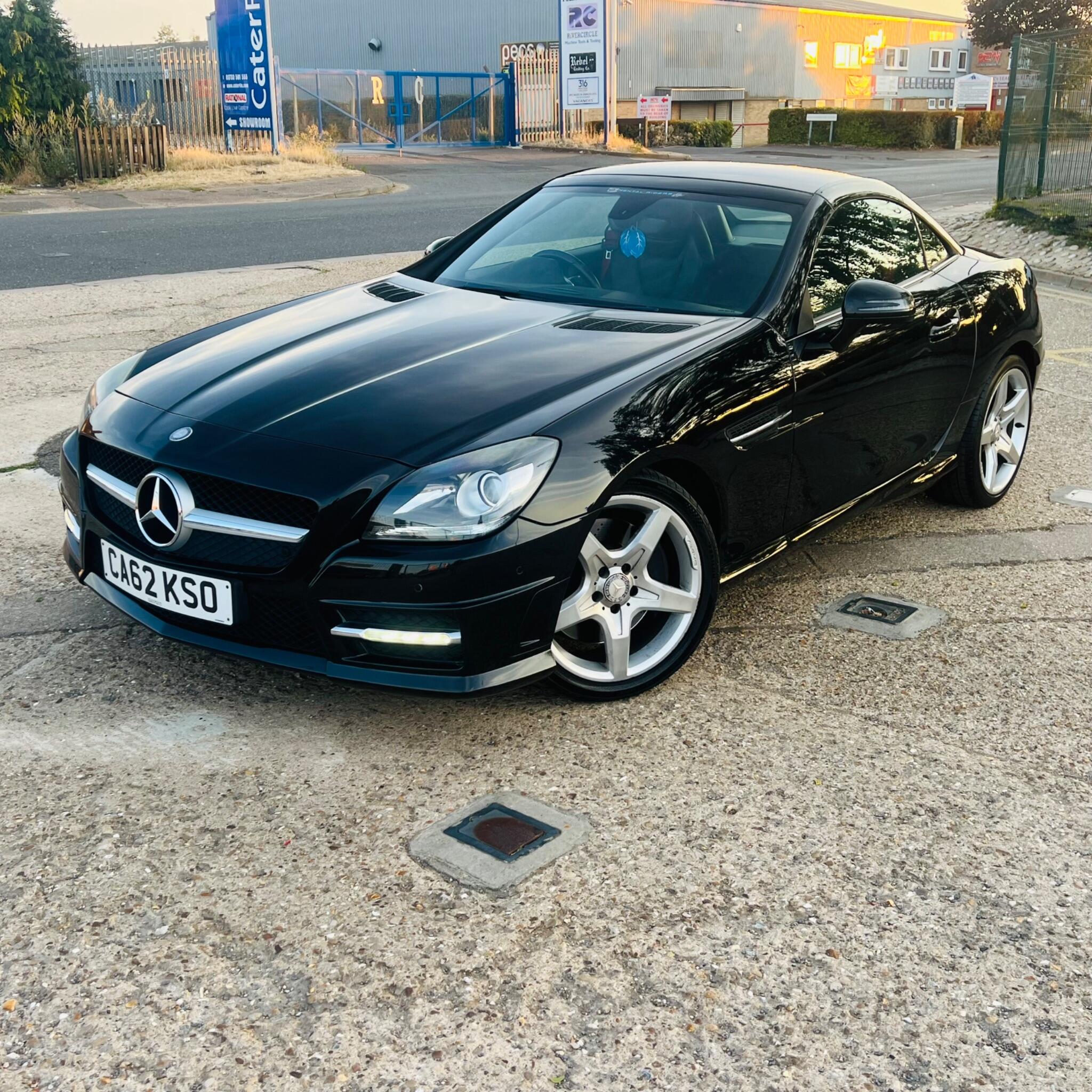 Mercedes-Benz SLK main image