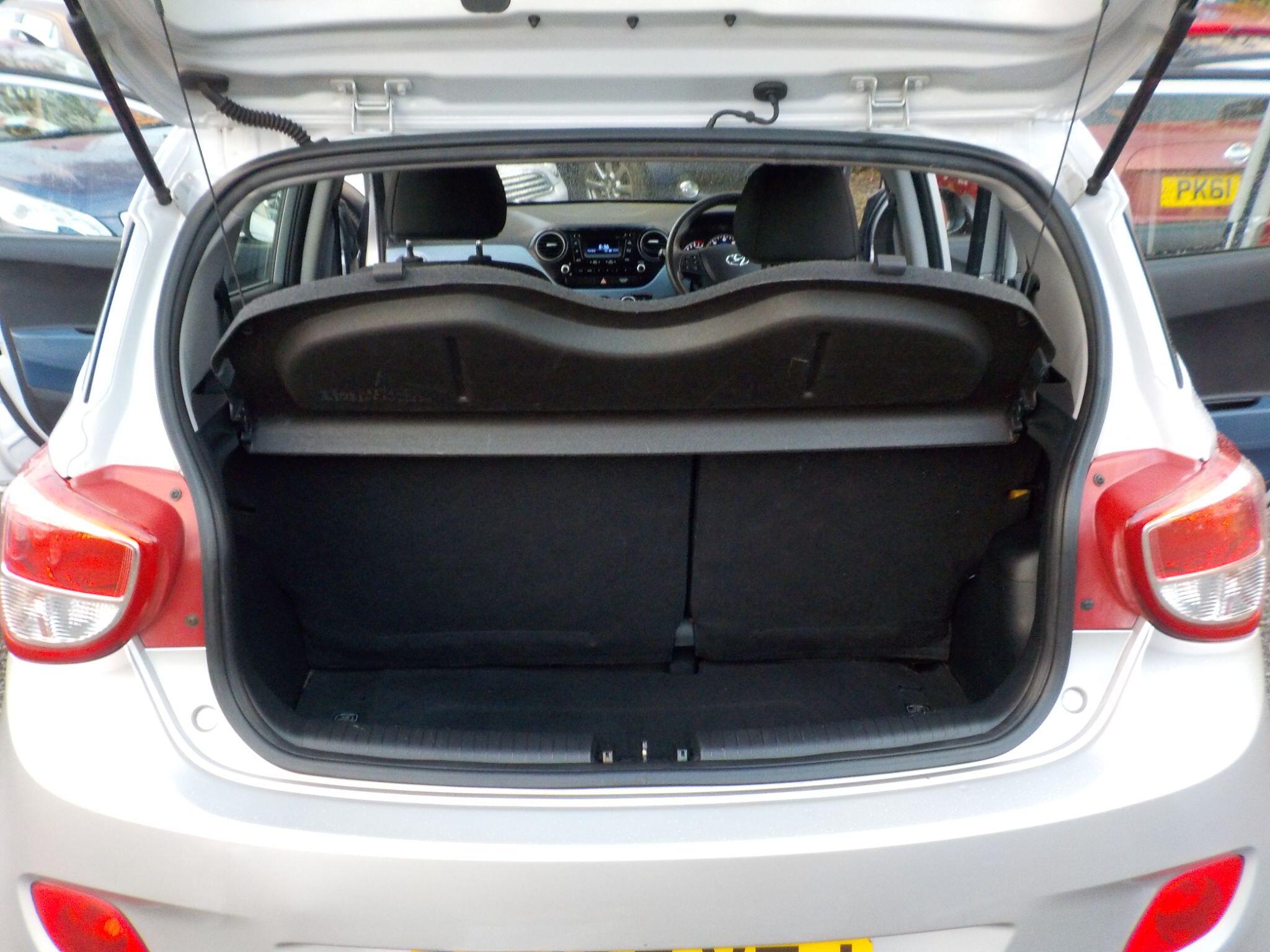 Hyundai i10 1.2 SE Euro 5 5dr