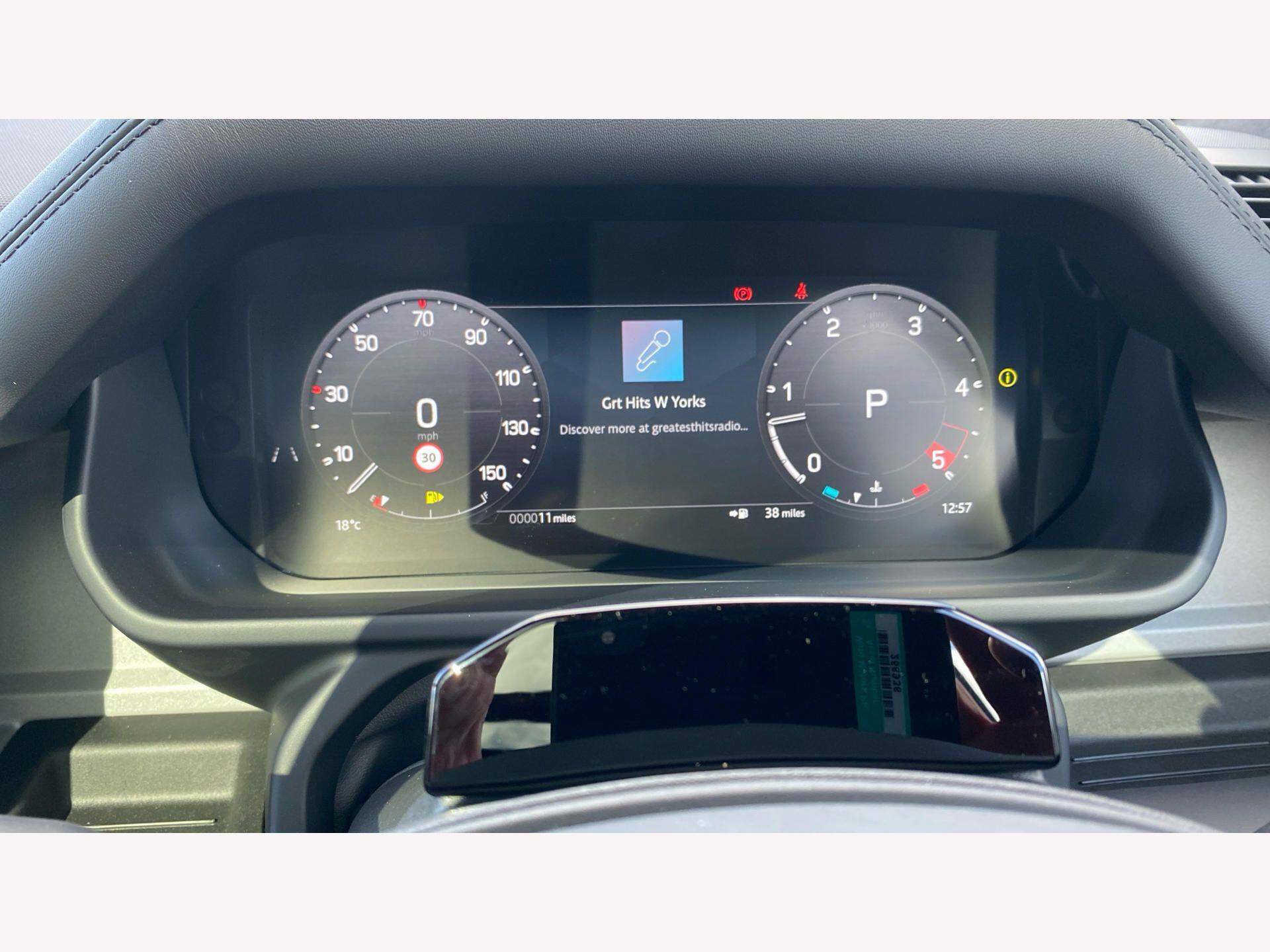 Land Rover Defender view 19