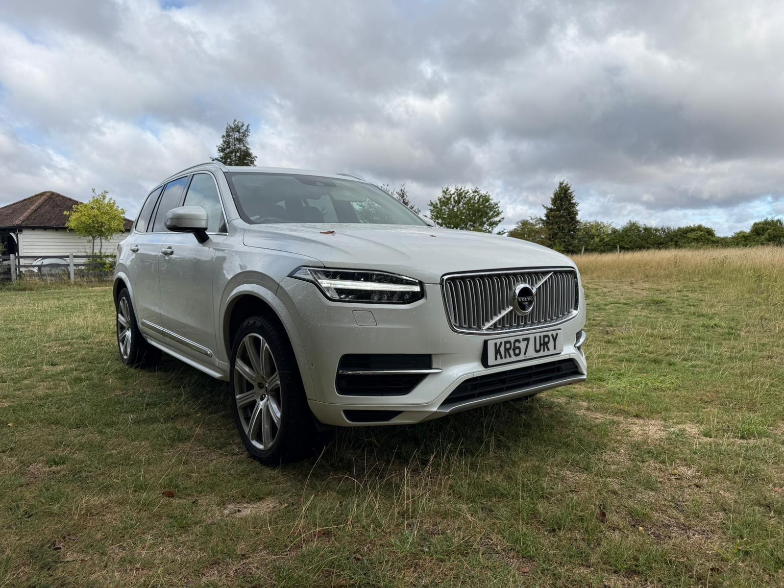 Volvo XC90 view 5
