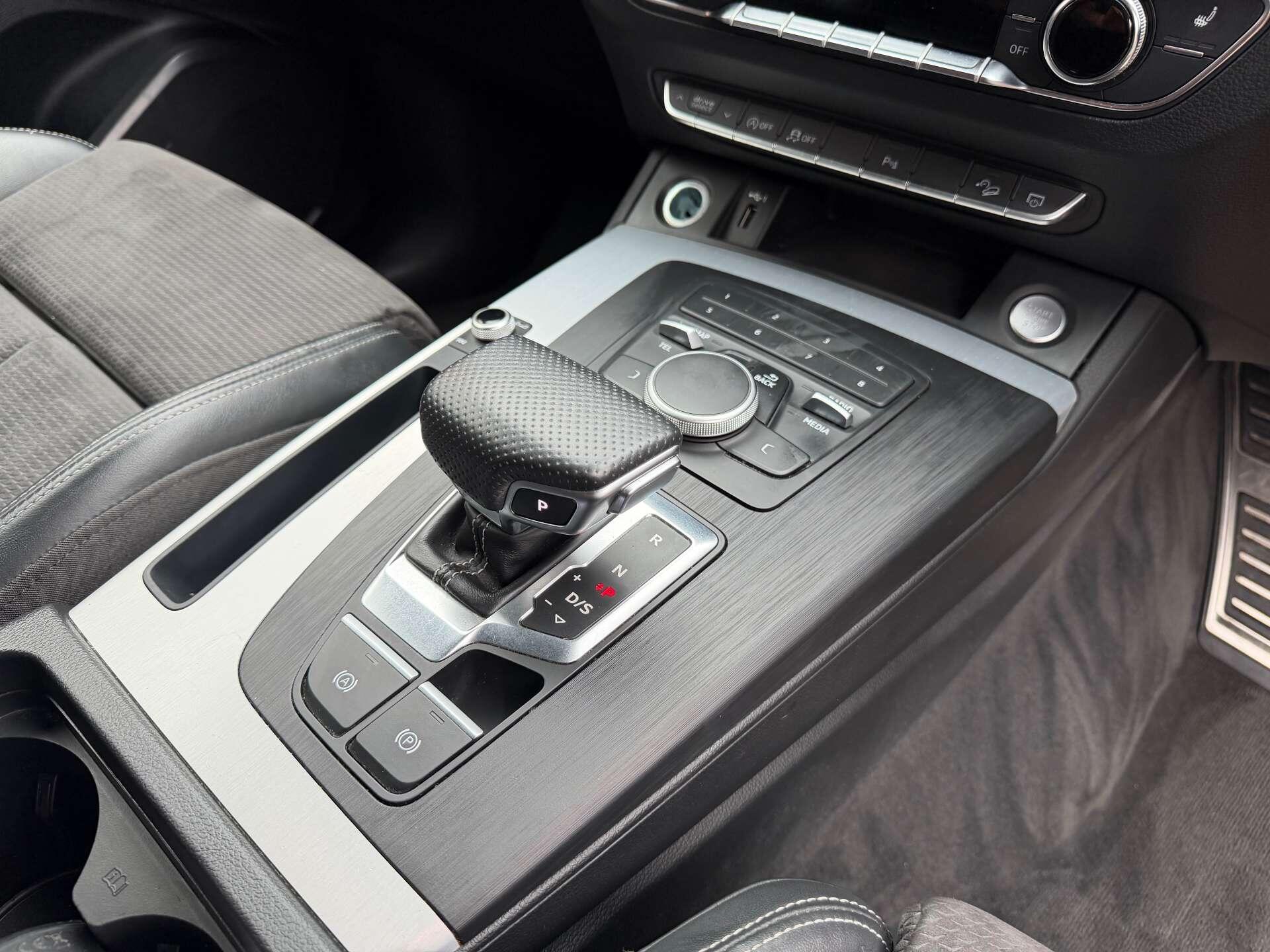 Audi Q5 view 31