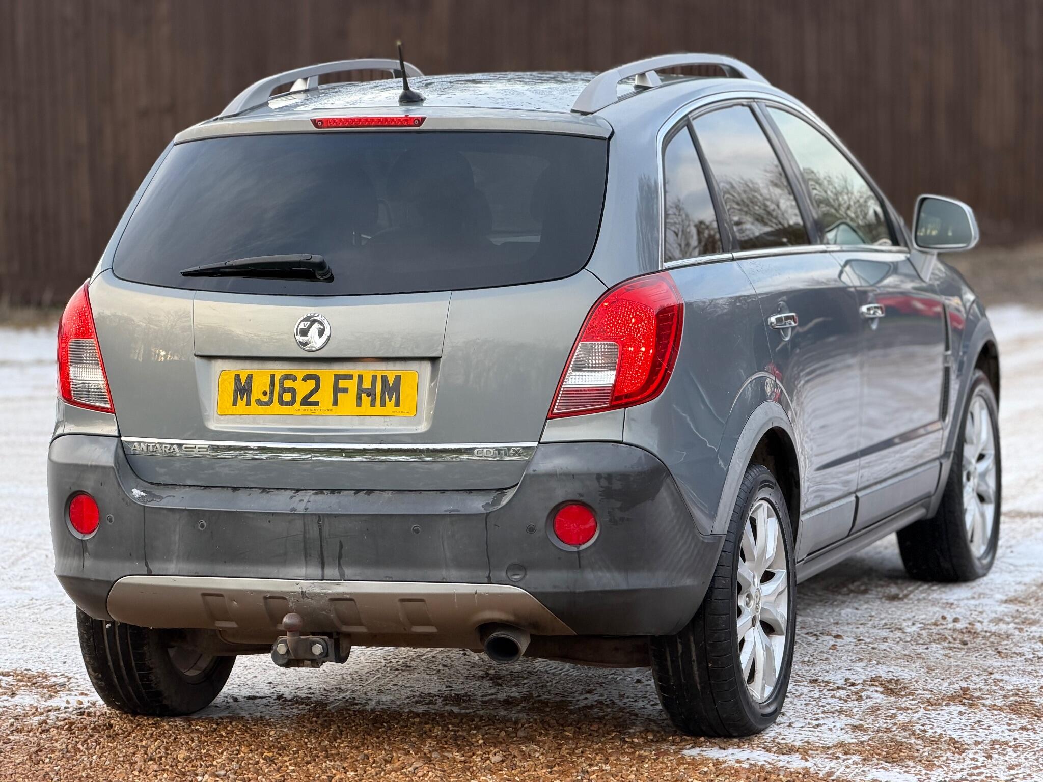 2012 Vauxhall Antara 2.2 CDTi SE Auto 4WD Euro 5 5dr (SNav) image 13
