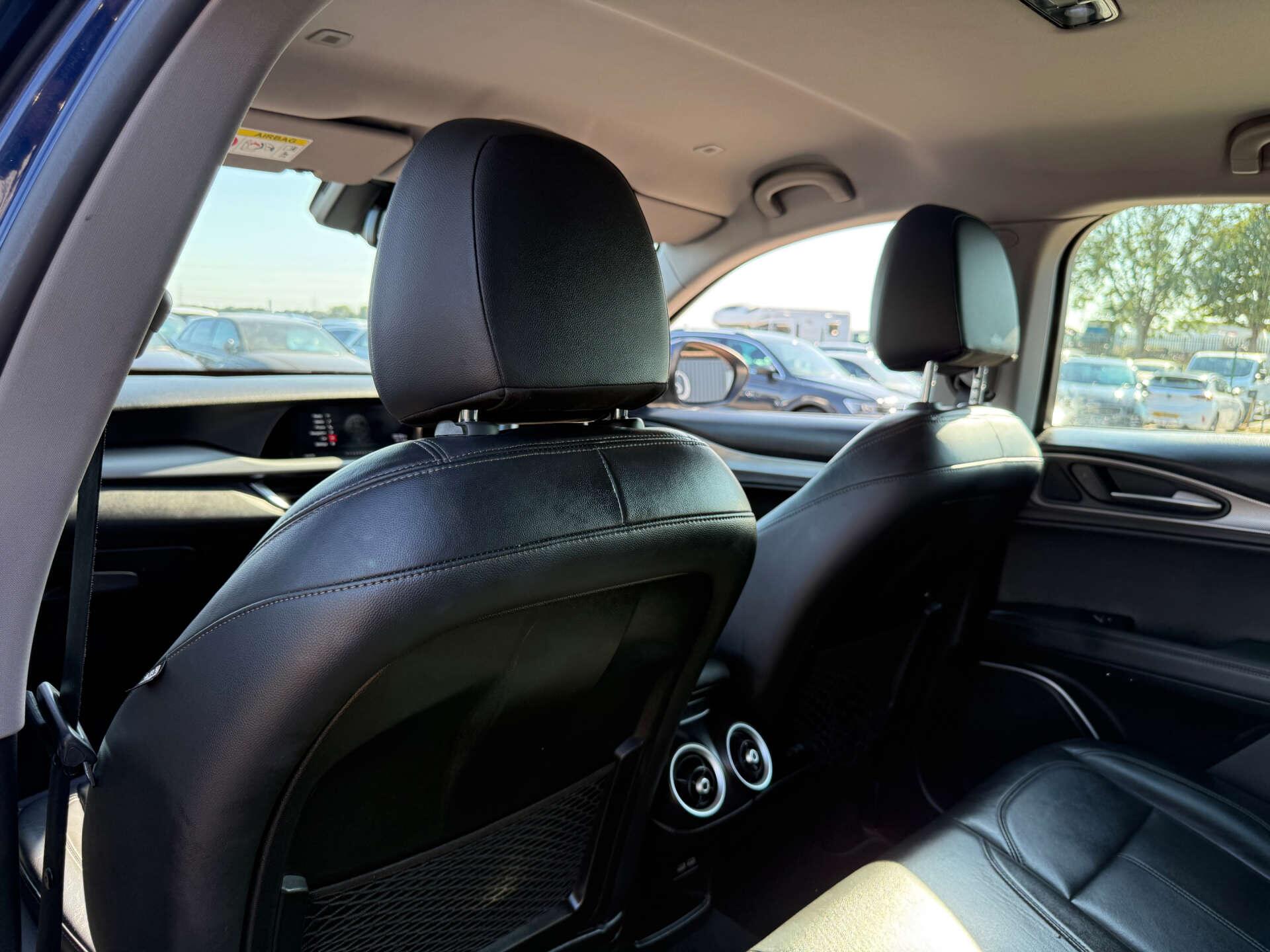Alfa Romeo Stelvio view 73