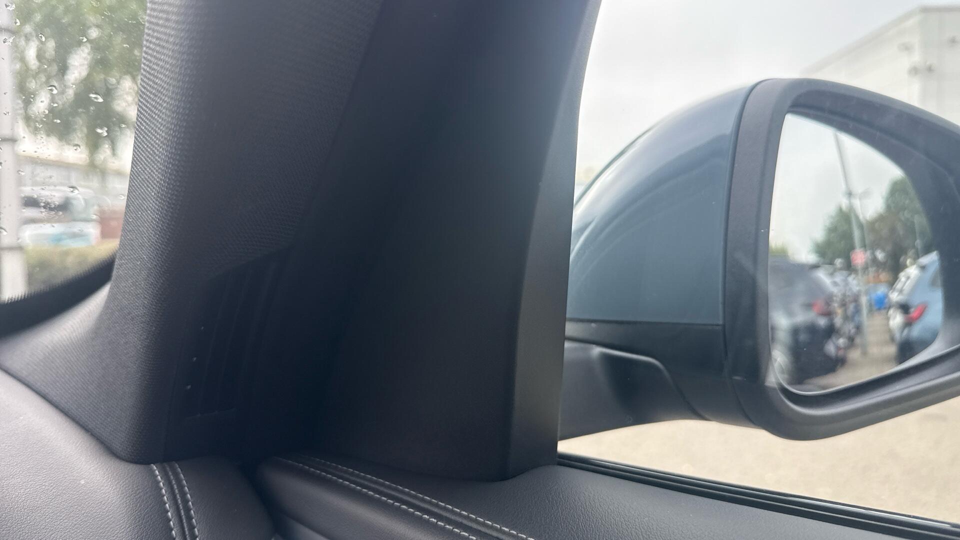 BMW X1 view 20