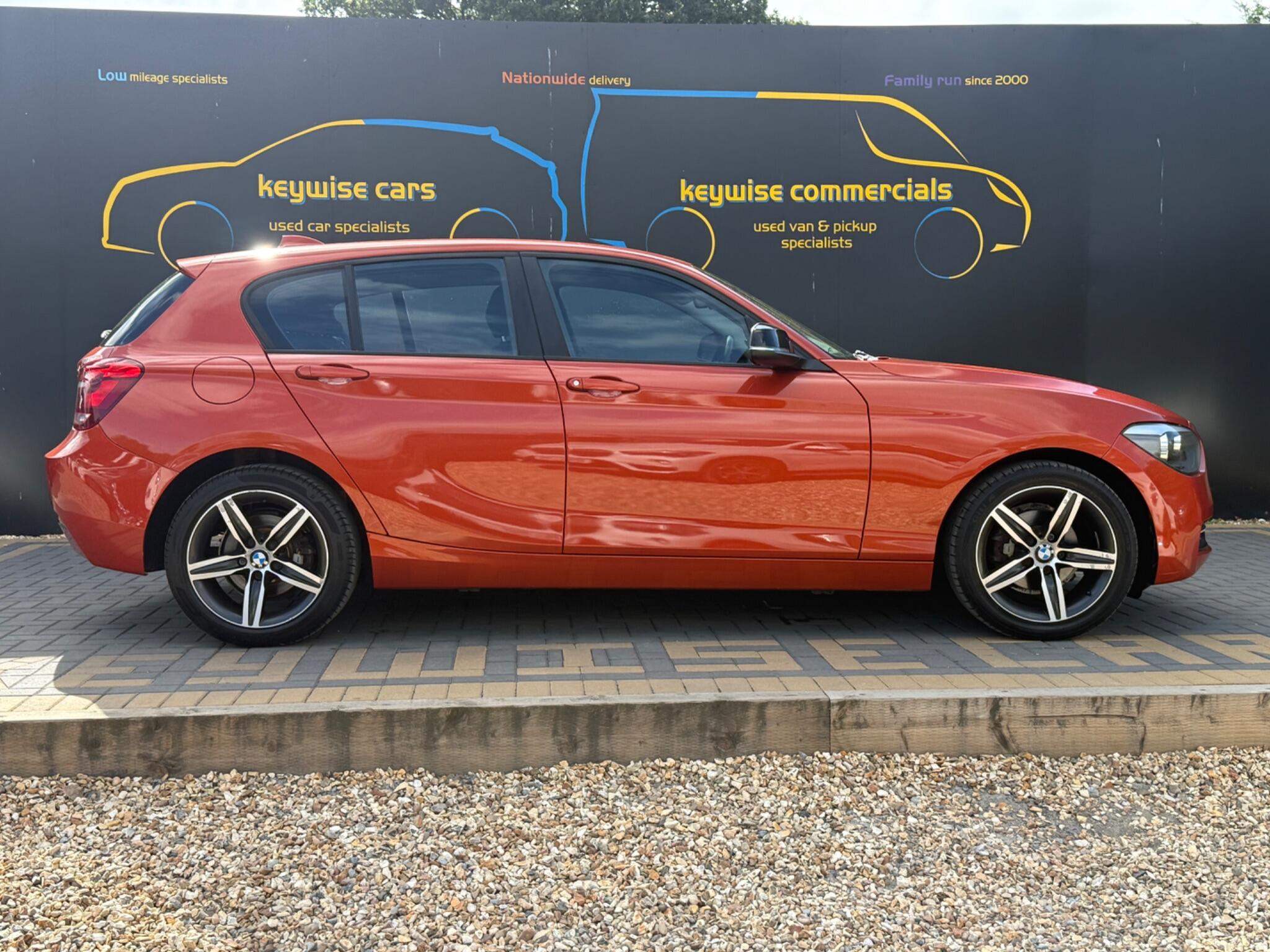 BMW 1 Series view 7