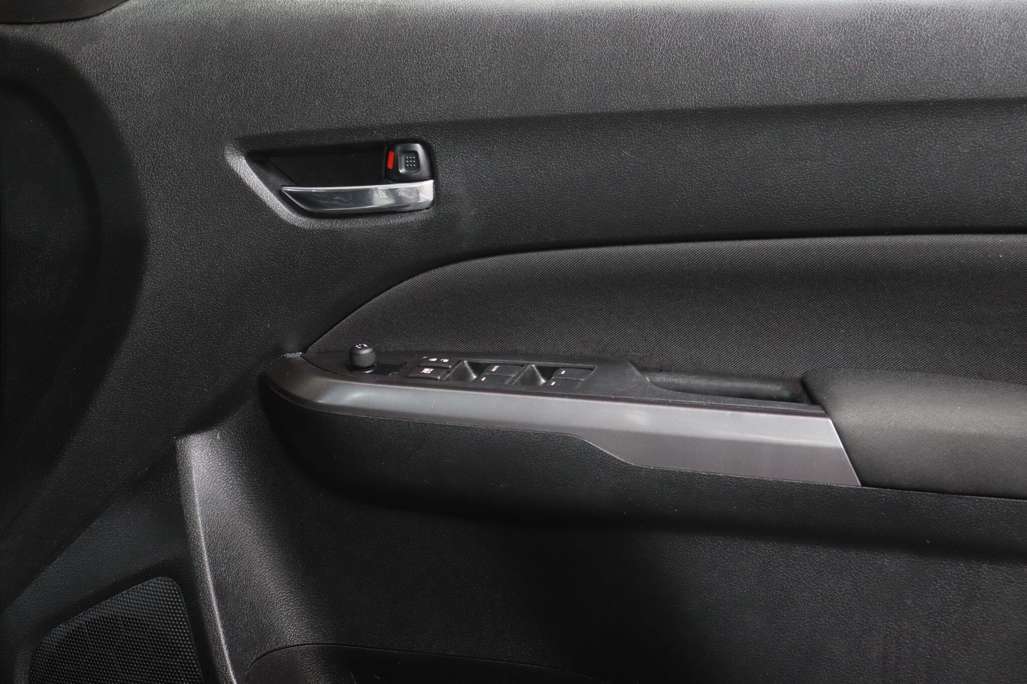 Suzuki Vitara view 36