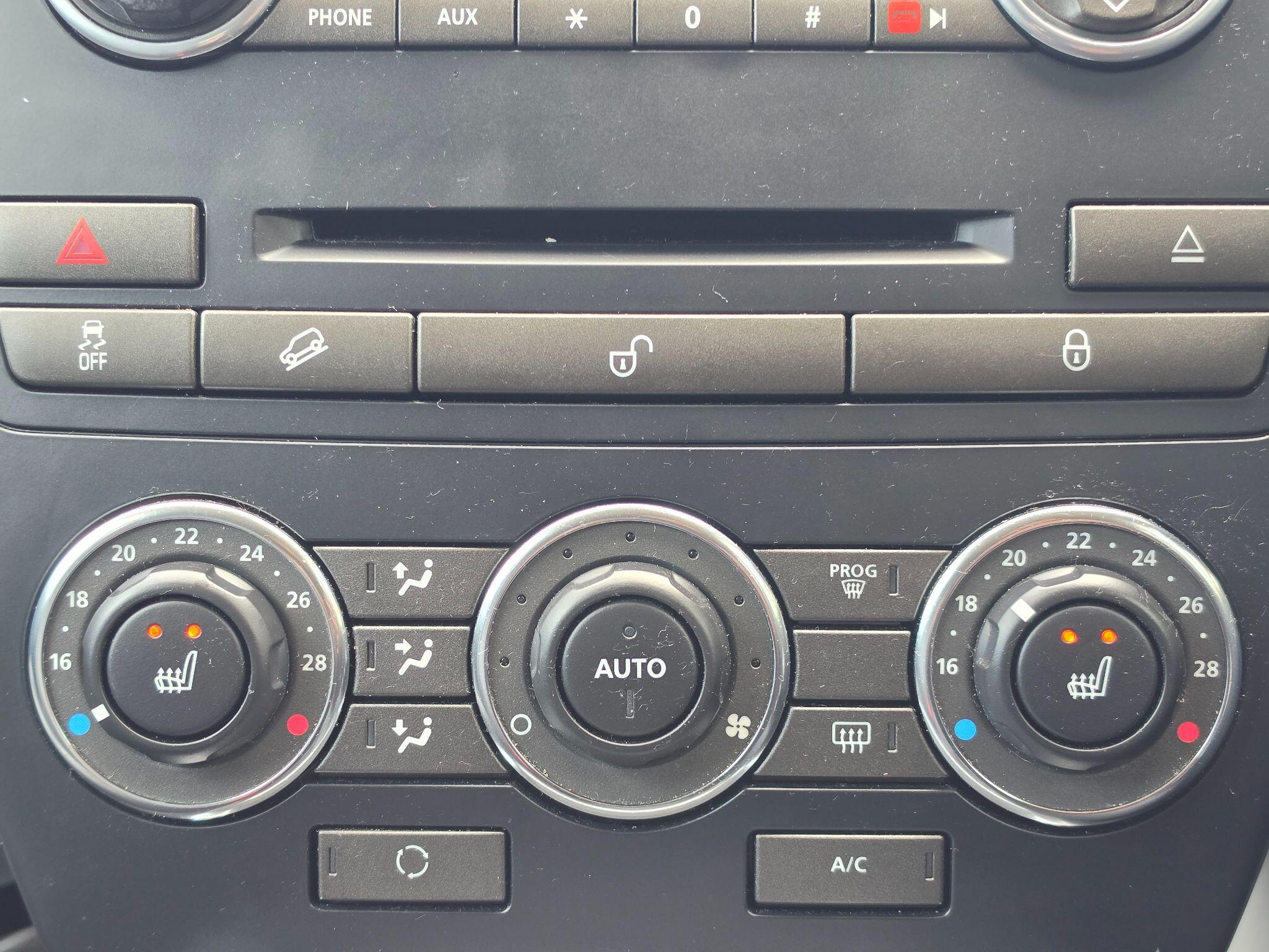 Land Rover Freelander 2 view 17