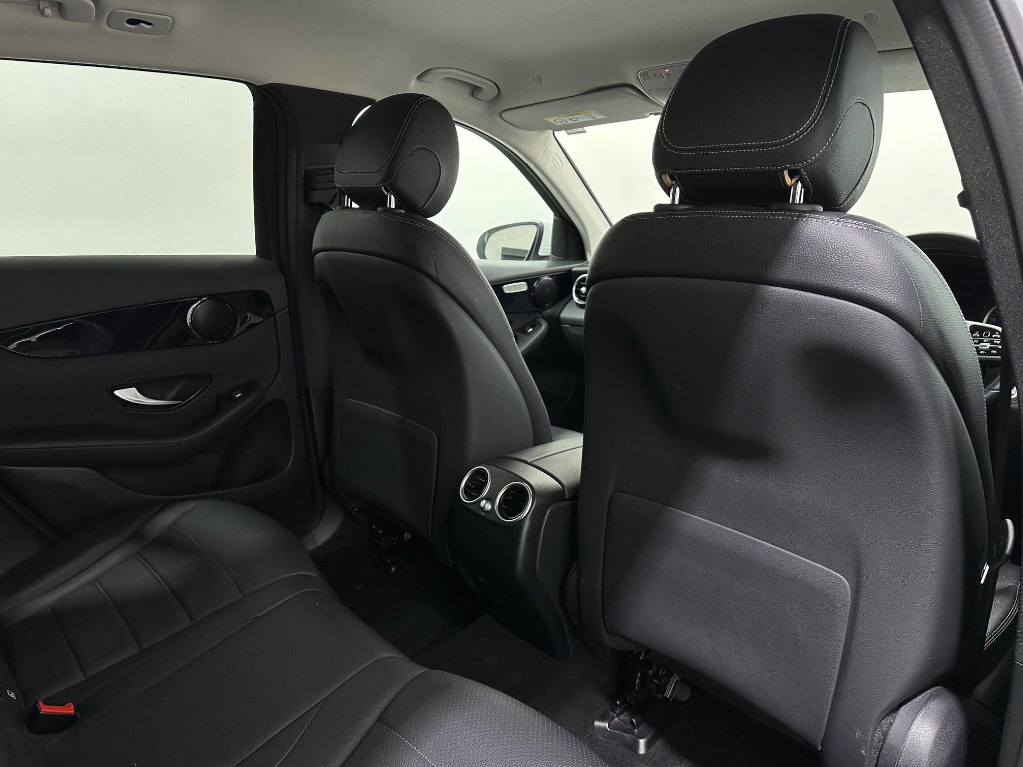 Mercedes-Benz GLC view 41