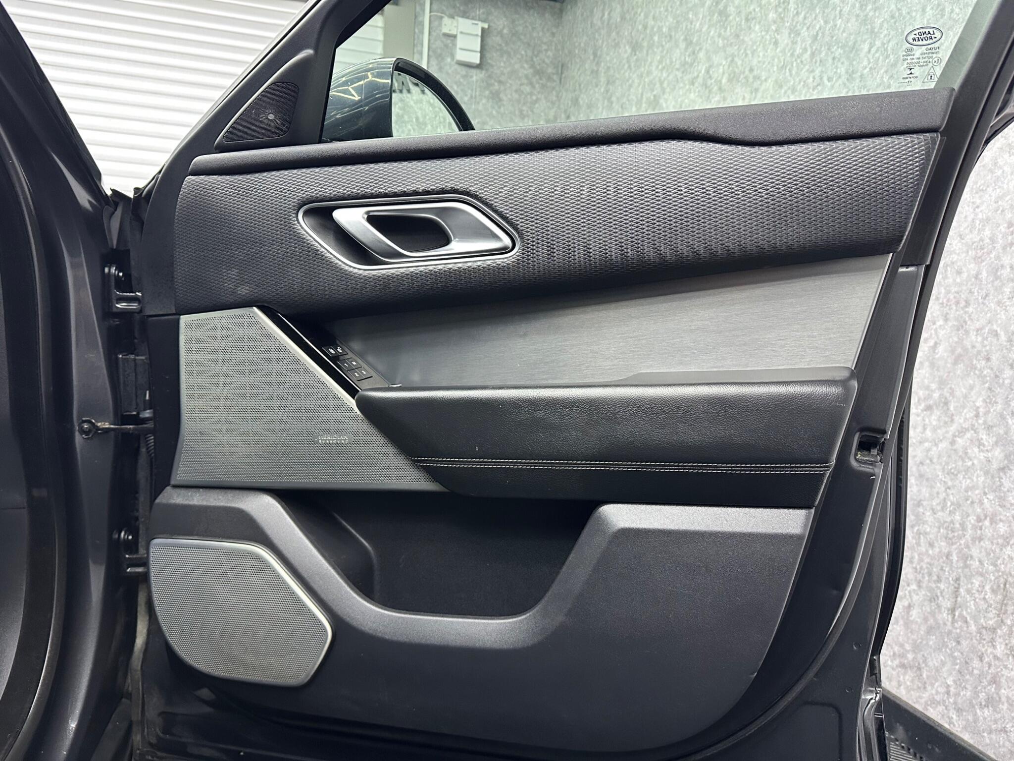 Land Rover Range Rover Velar view 25