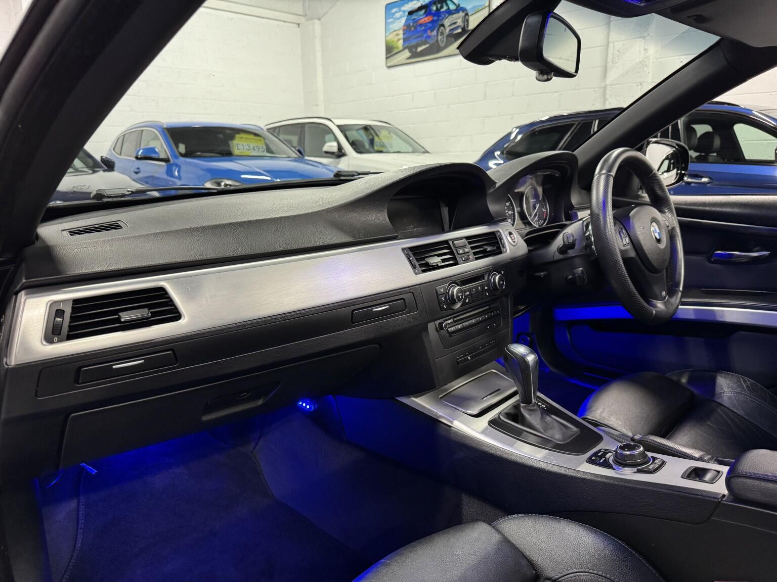 BMW 3 Series view 5