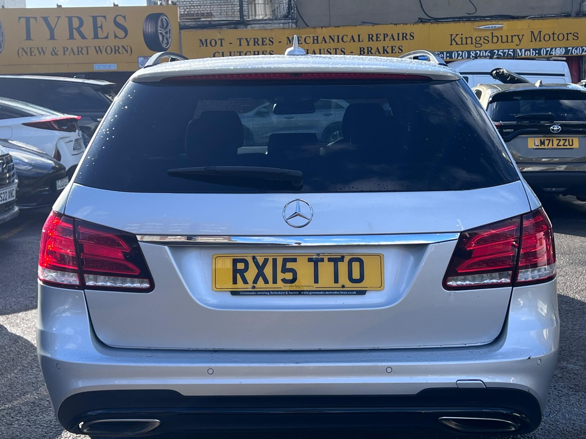 Mercedes-Benz E Class view 12