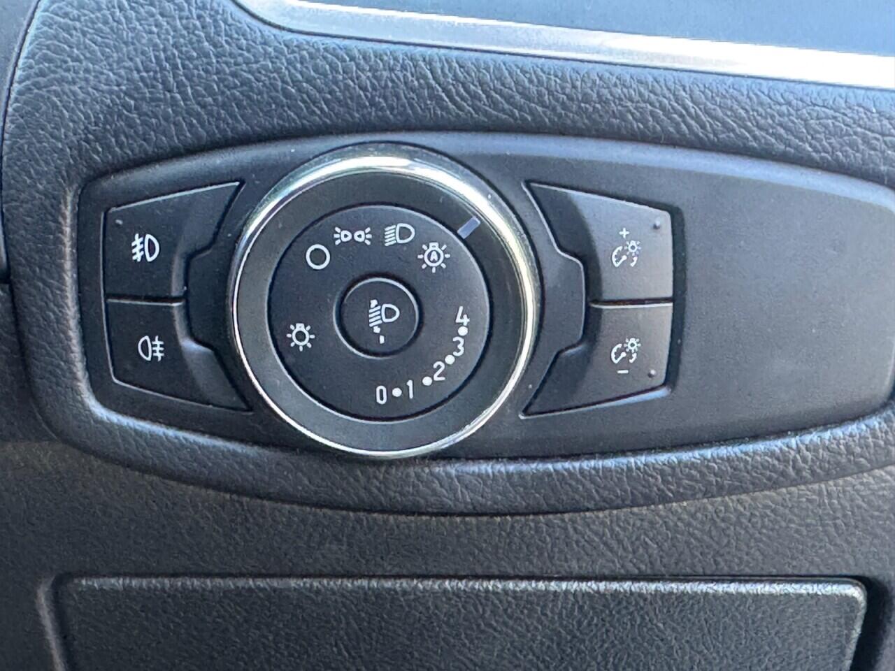 Ford S-Max view 25