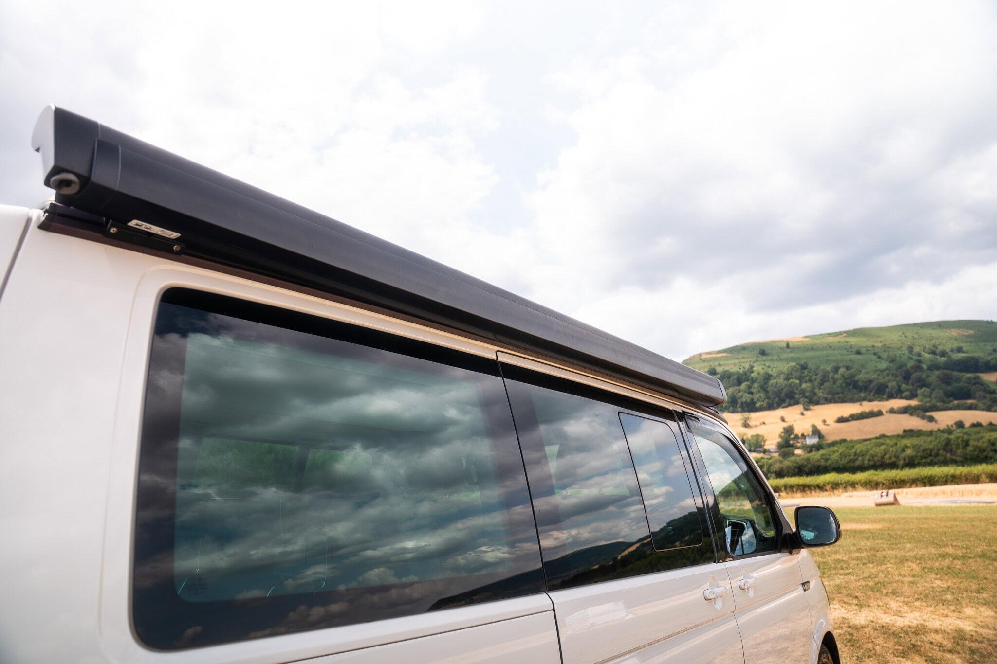 Volkswagen California view 19