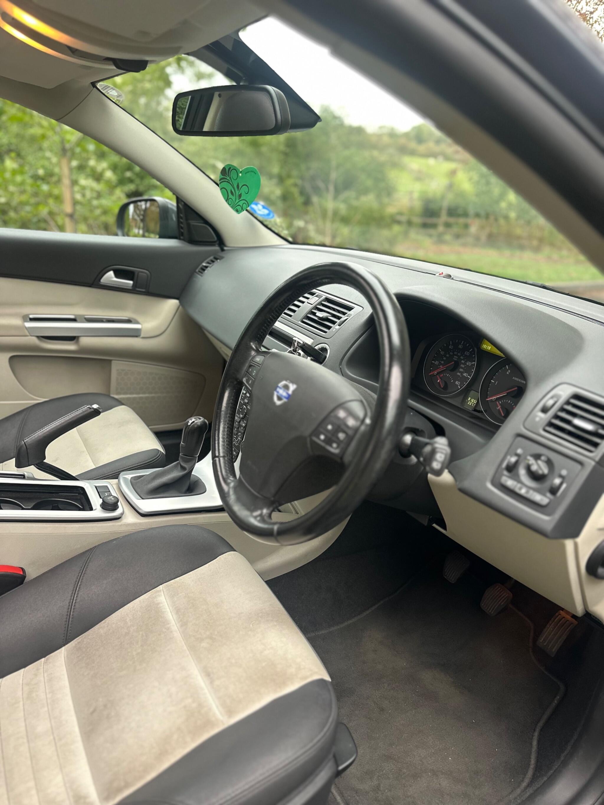2010 Volvo C30 image 22