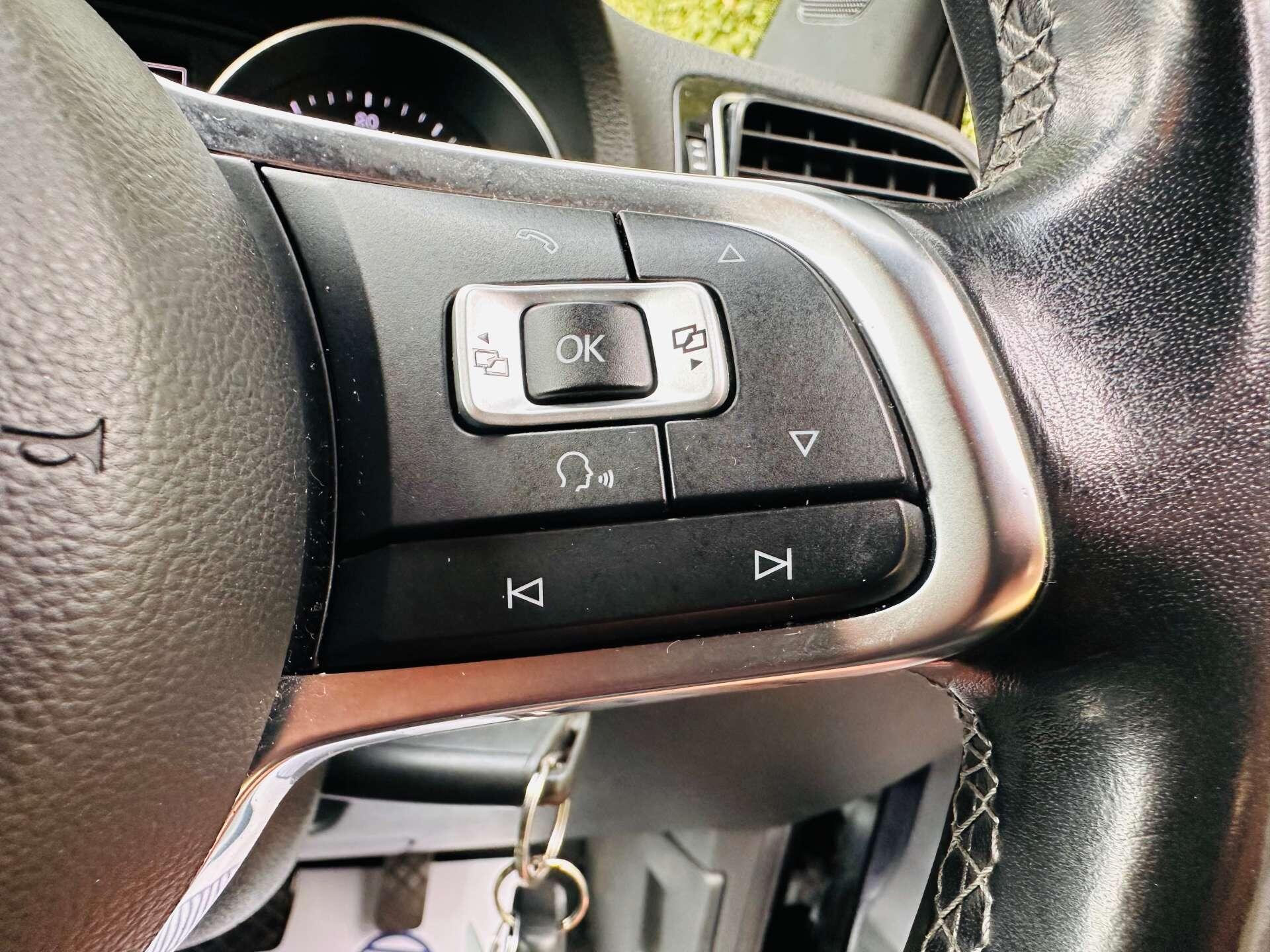 Volkswagen Polo view 21