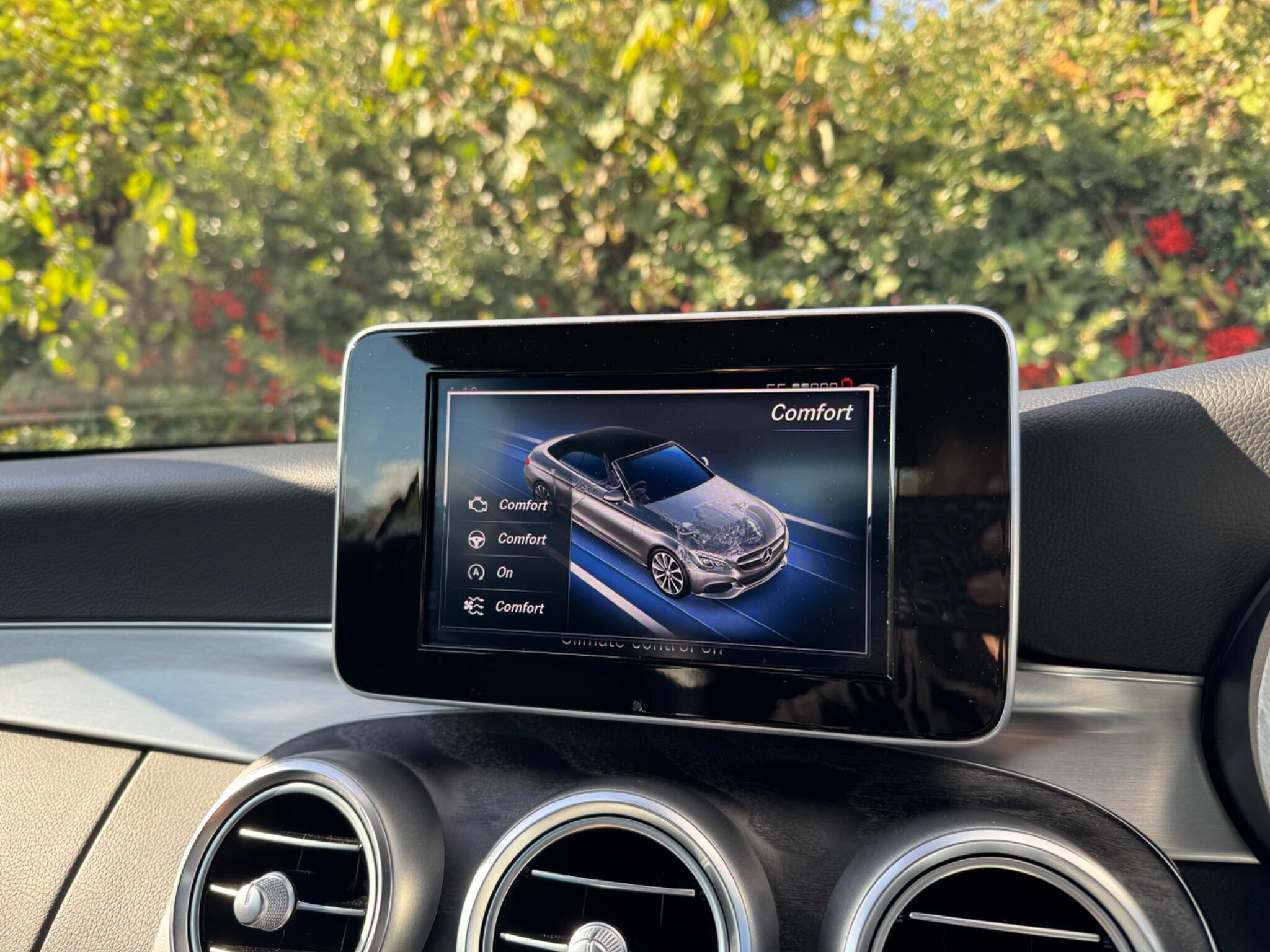 Mercedes-Benz C-Class view 51