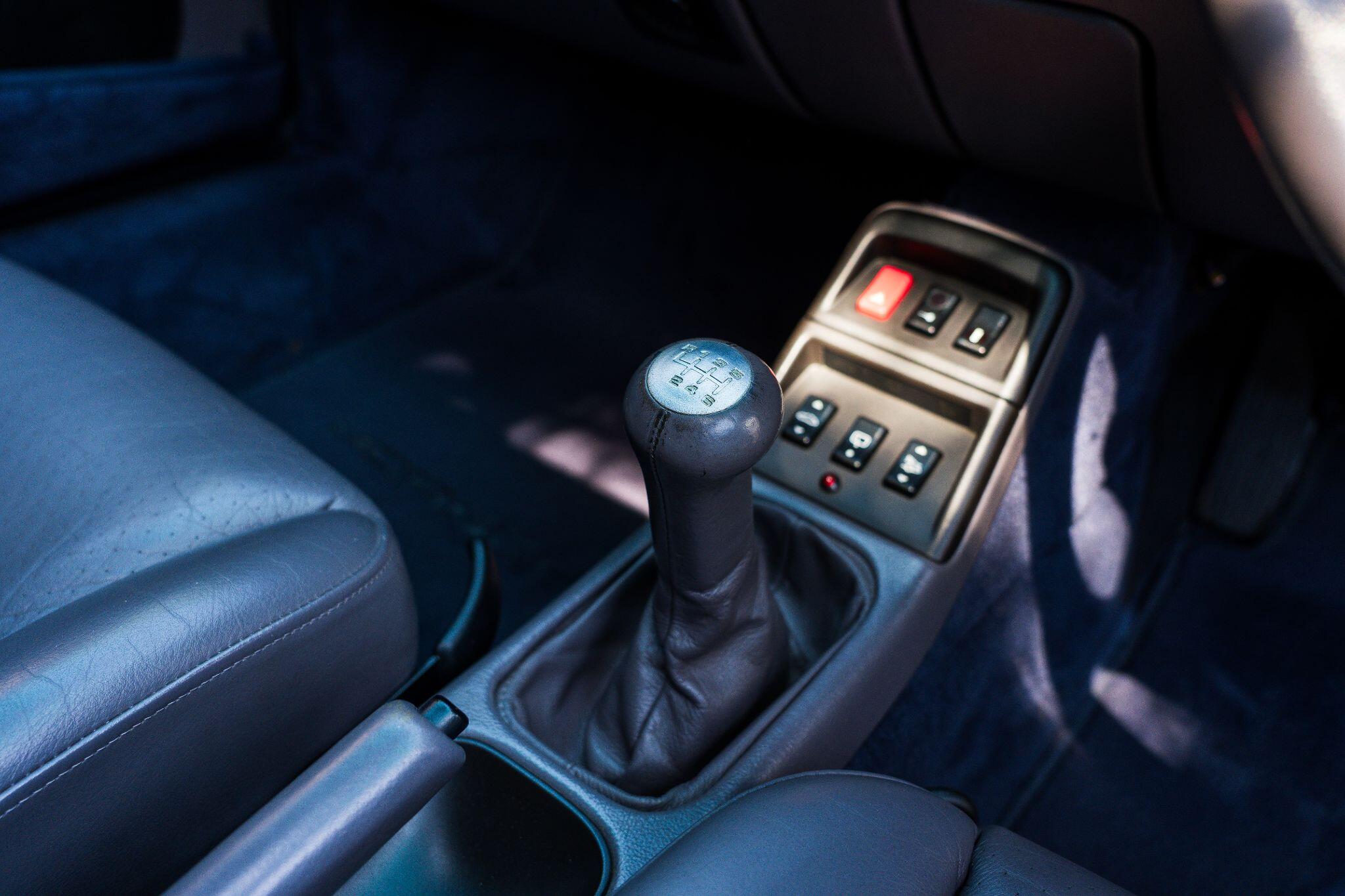 Porsche 911 view 12