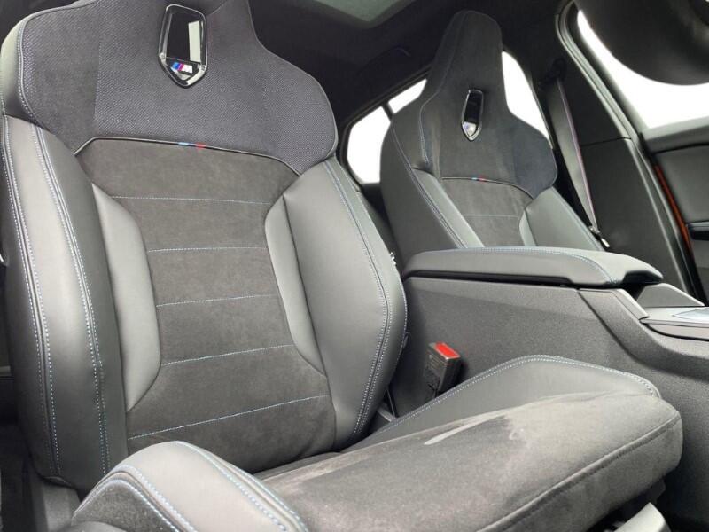 BMW 1 Series view 10
