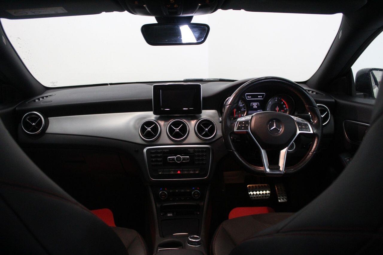Mercedes-Benz Cla view 31