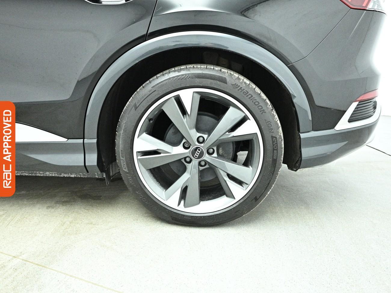 Audi Q4 E-Tron view 32