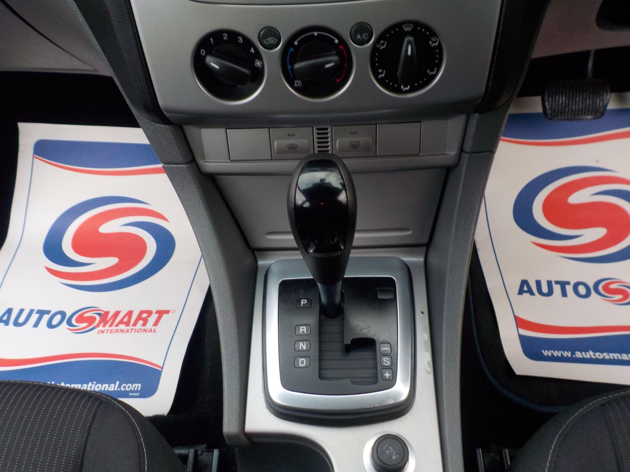 Ford Focus 1.6 Sport Auto 5dr