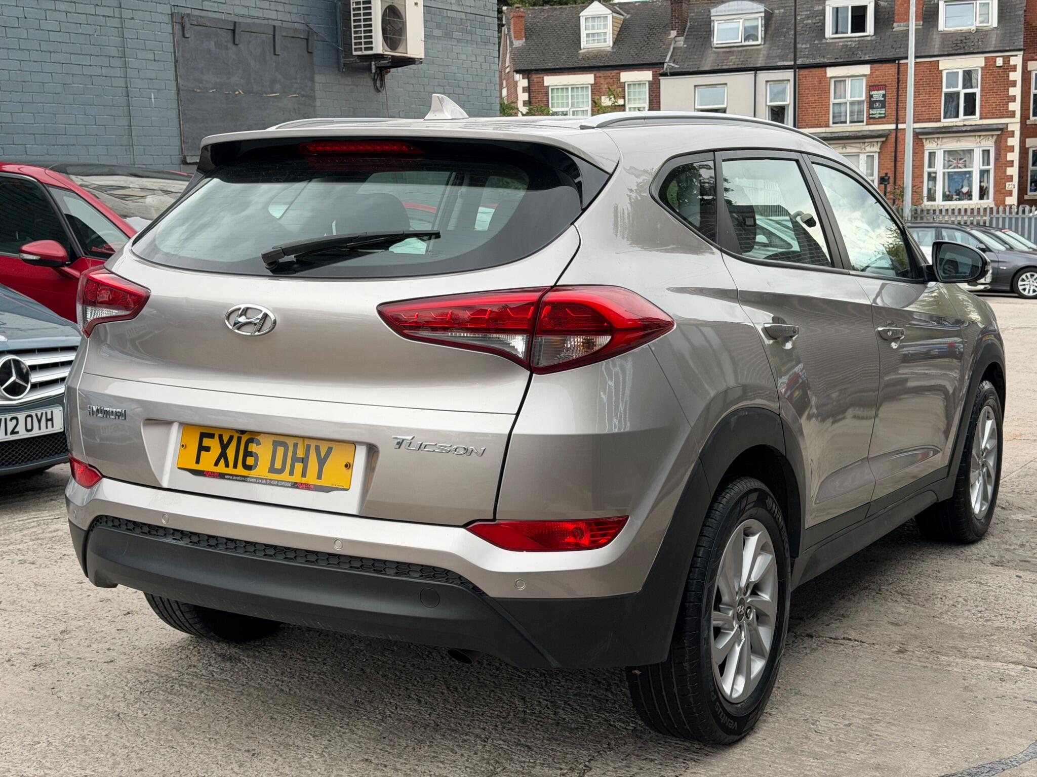 Hyundai Tucson view 4