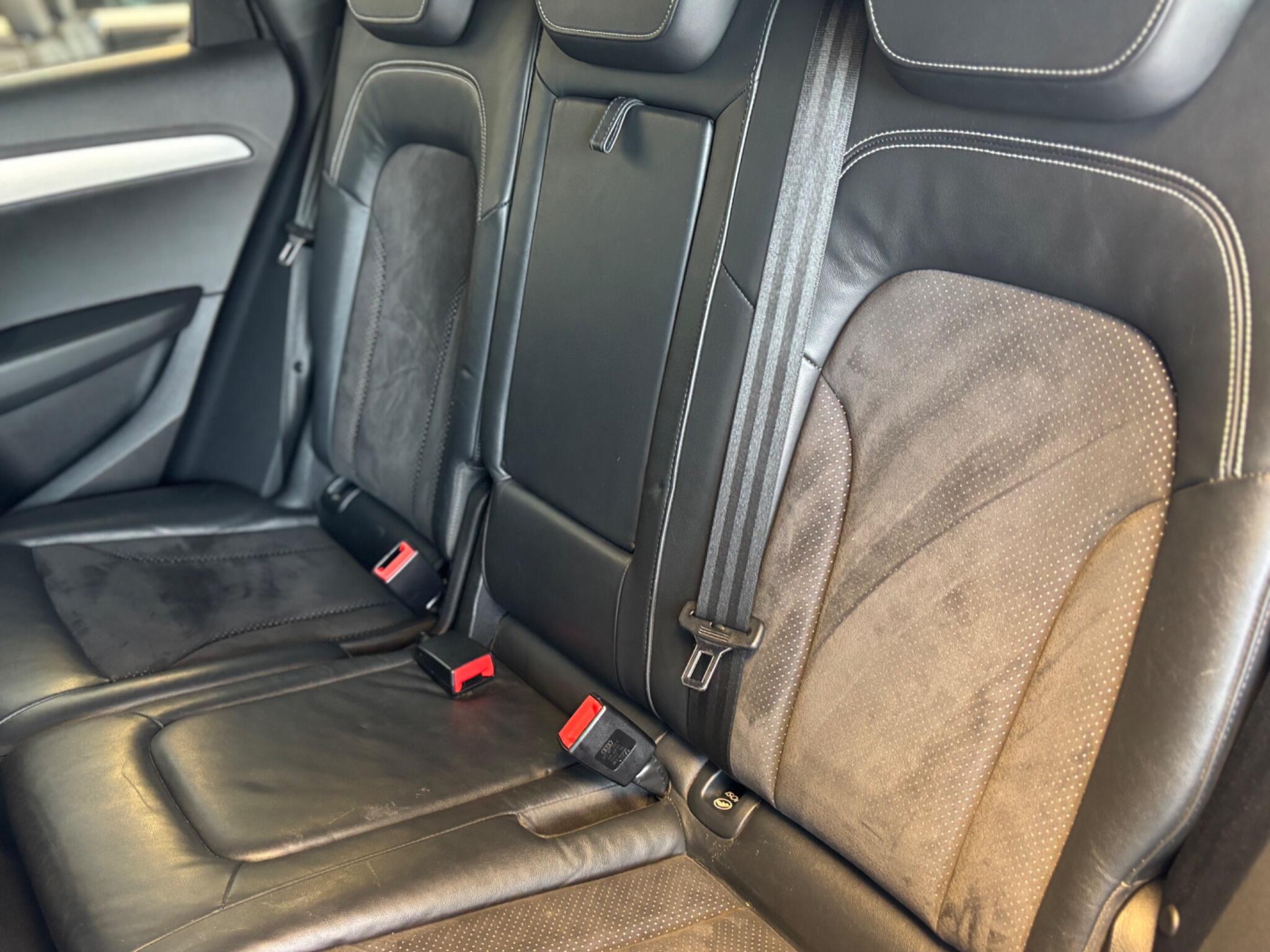 Audi Q5 view 13