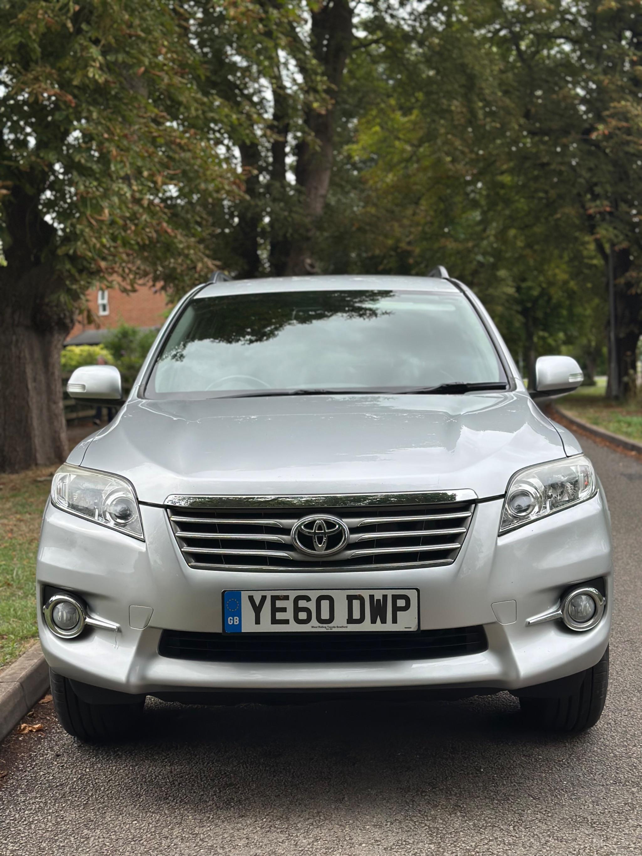 2010 Toyota RAV4 image 10