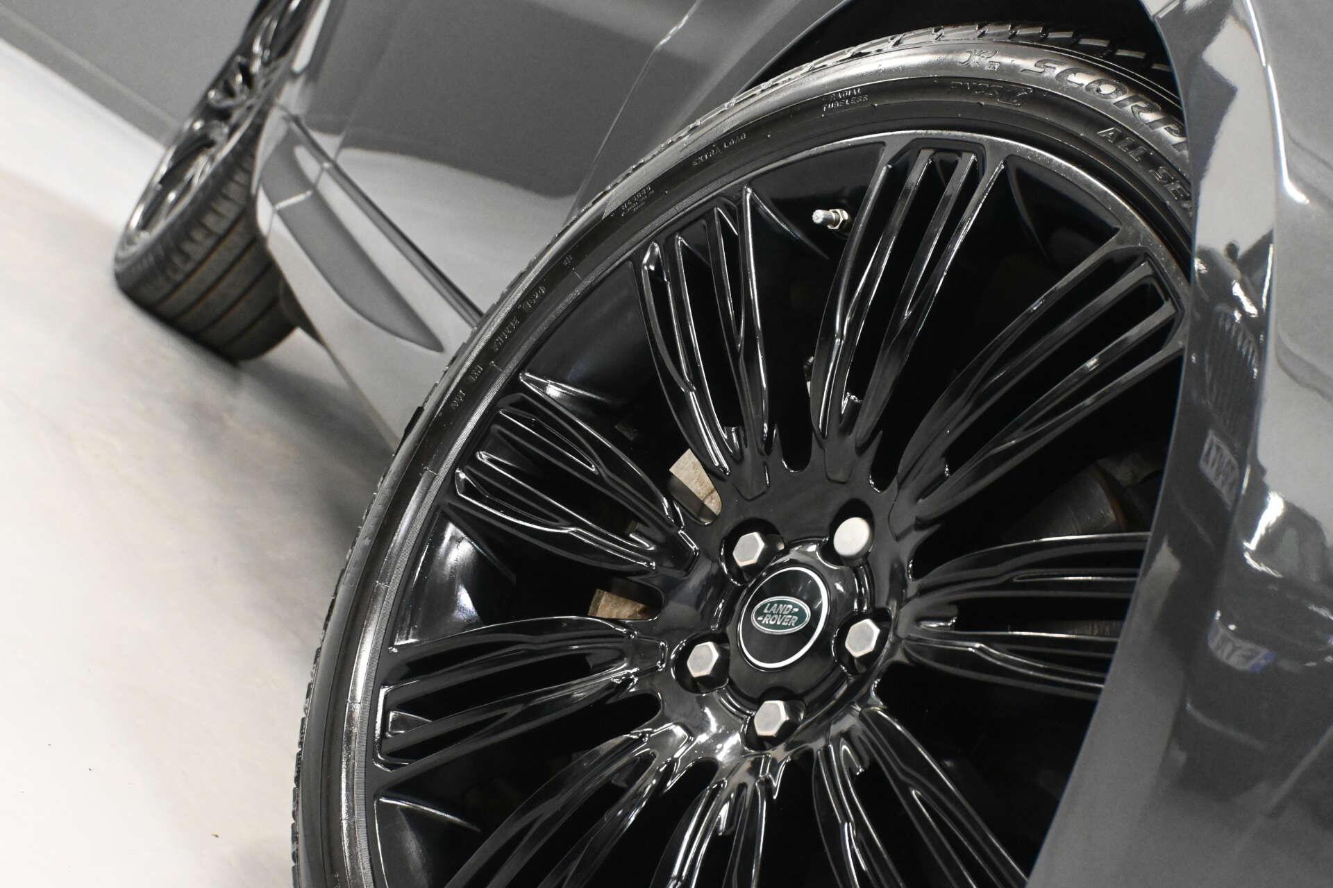 Land Rover Range Rover Sport view 9