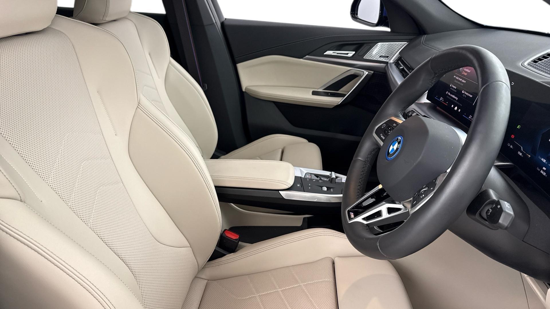 BMW Ix2 view 11