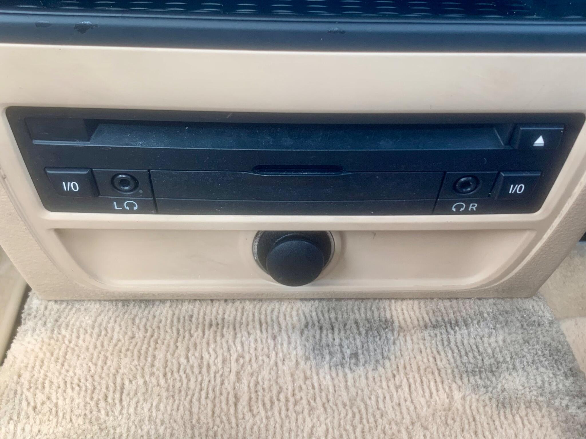 BMW 5 Series view 63