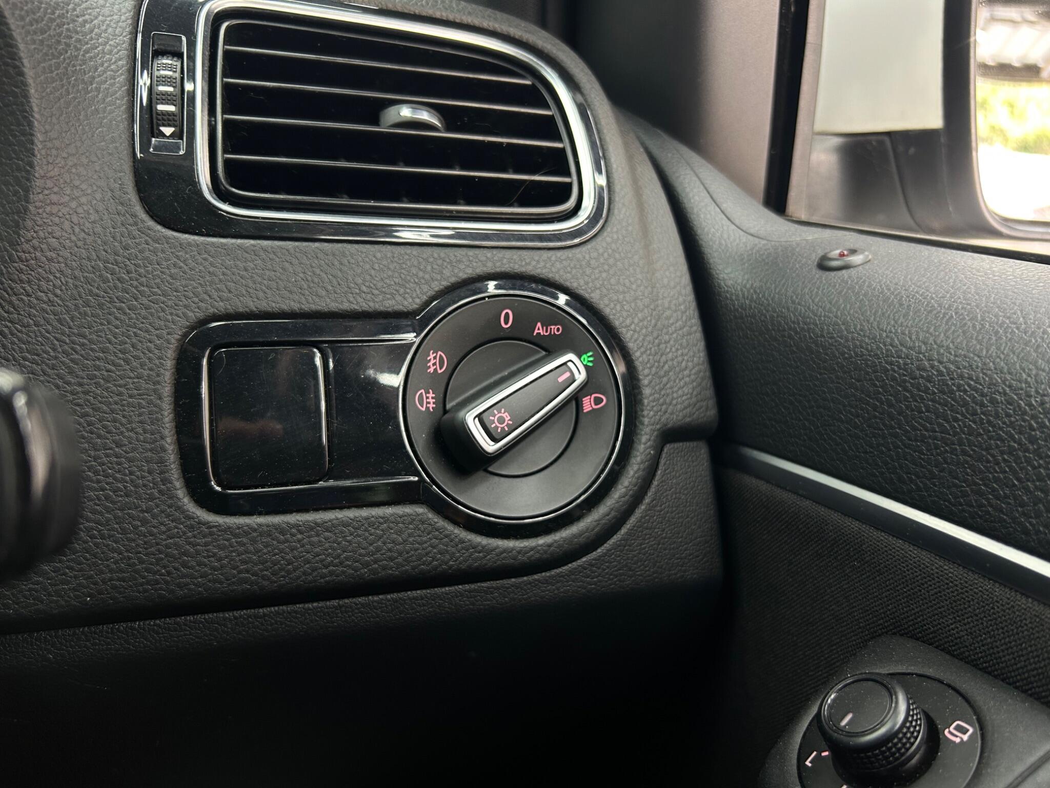 Volkswagen Polo view 26