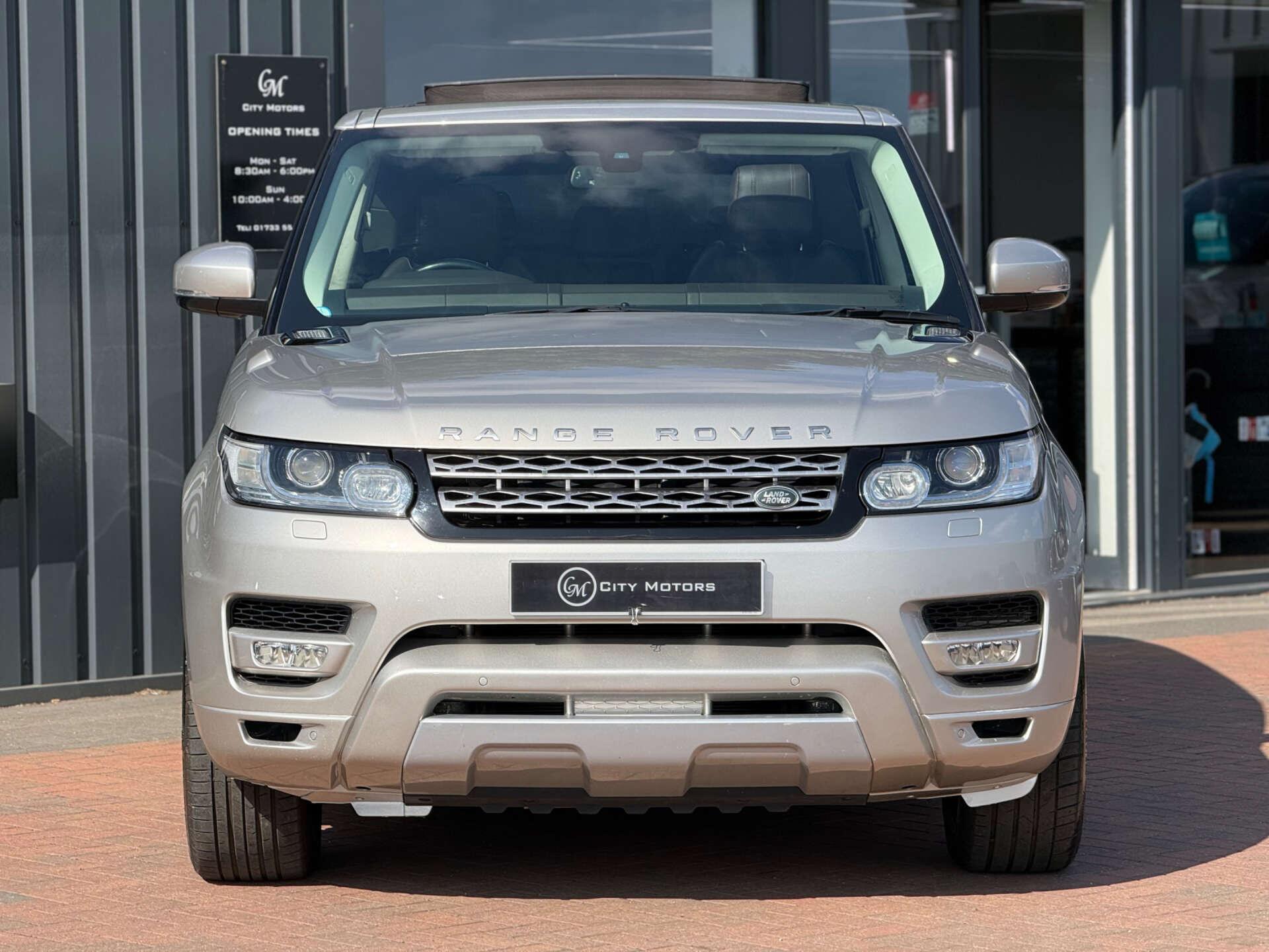 Land Rover Range Rover Sport view 11