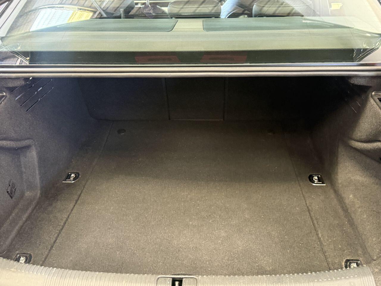 Audi A4 view 17