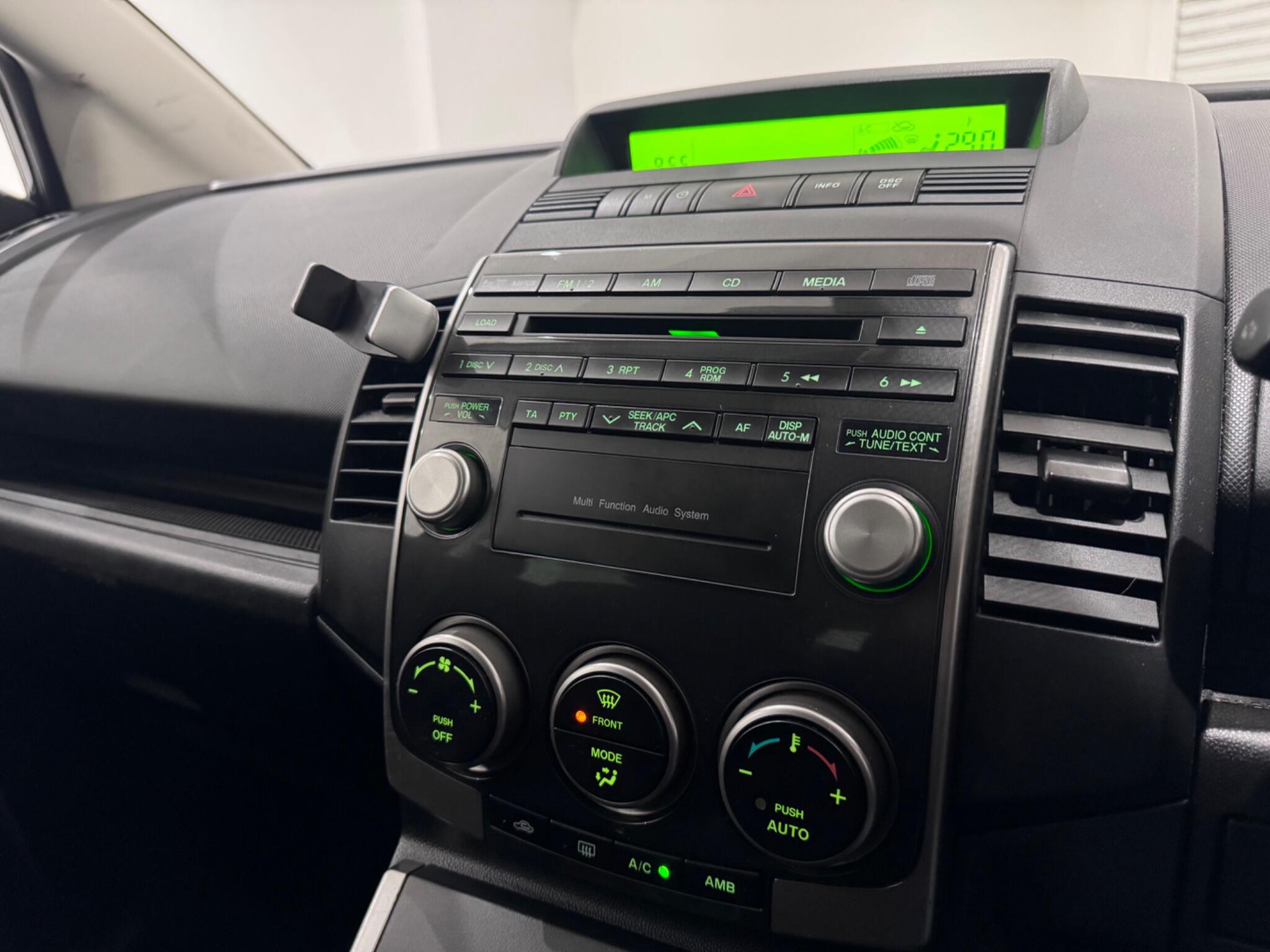 Mazda Mazda5 view 13