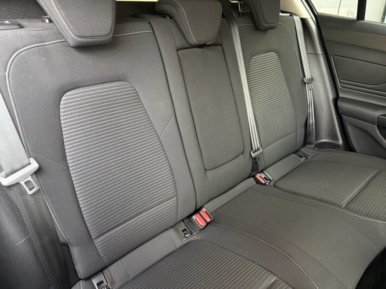 Ford Focus view 24